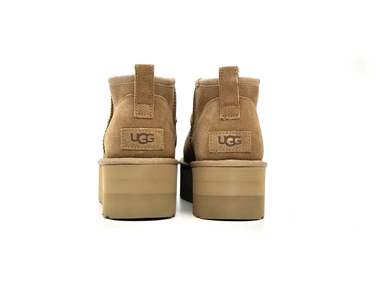 UGG W Classic Ultra Mini Platform Camel in Stivali Calzature Durello - Agna, commercioVirtuoso.it