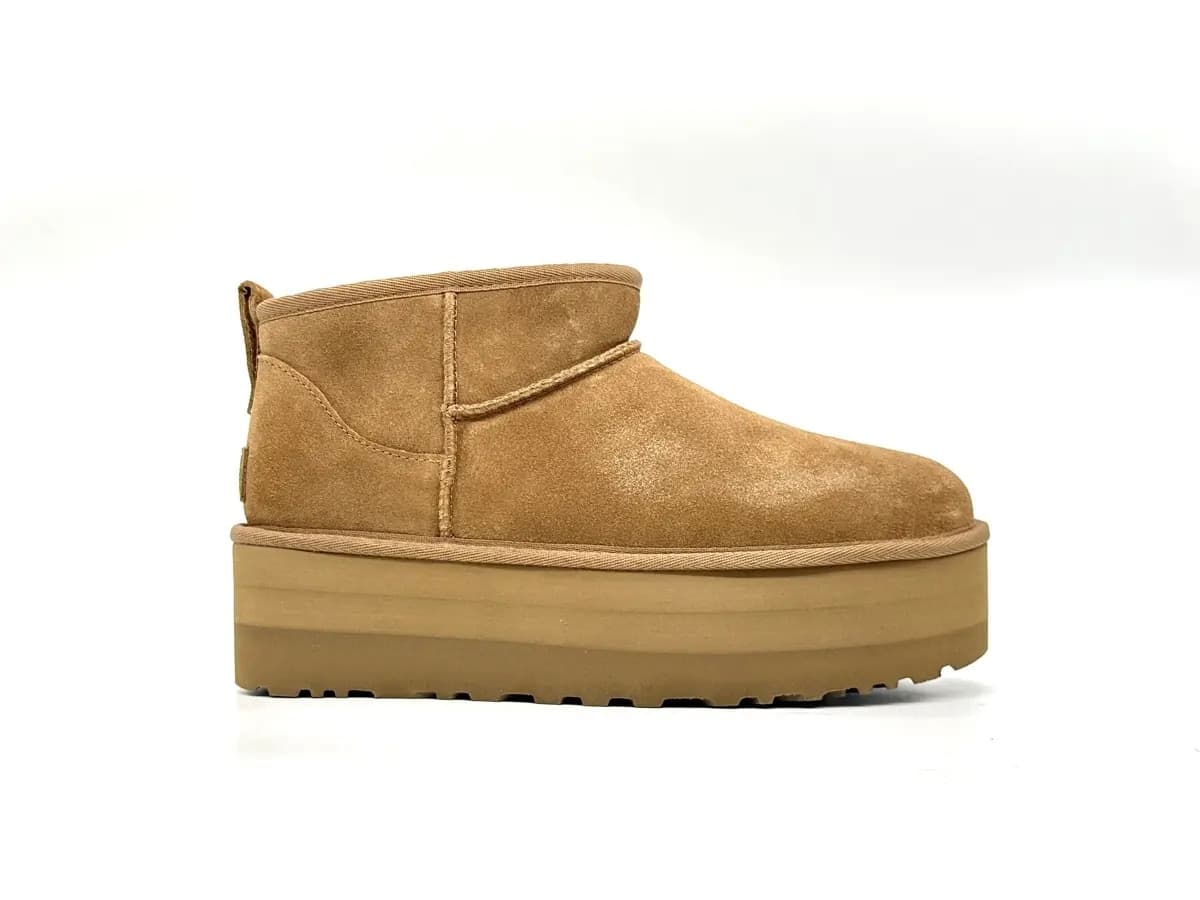 UGG W Classic Ultra Mini Platform Camel in Stivali Calzature Durello - Agna, commercioVirtuoso.it