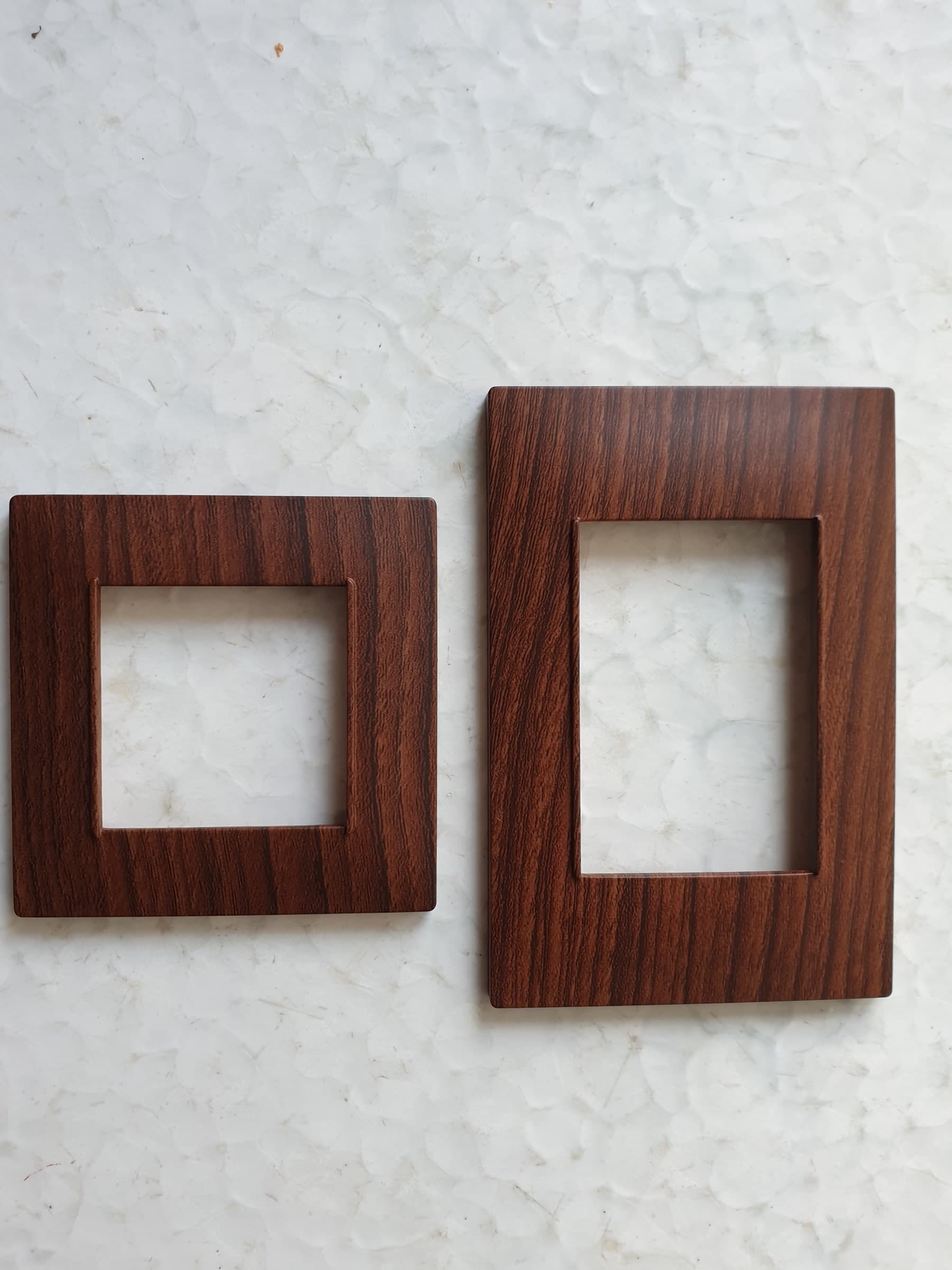 PLACCHE IN ABS SERIE VENERE COMPATIBILI VIMAR PLANA - 10