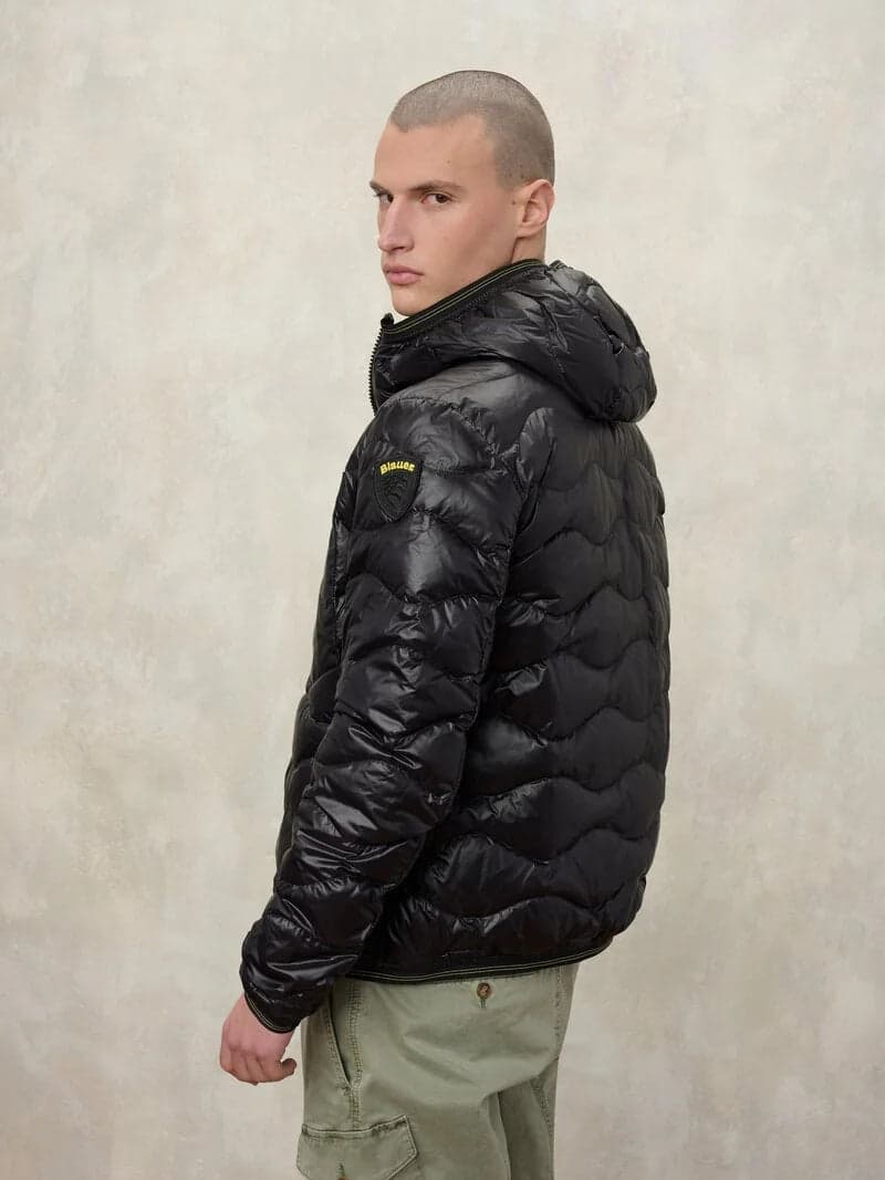 Blauer piumino uomo leggero con cappuccio Wave 26SBLUC03177 in Giacche Broadway Red - Barletta, commercioVirtuoso.it