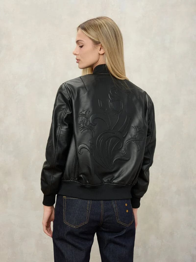 Blauer Bomber Donna in Pelle Laurienne Nero – Giacca con ricami 26SBLDL02448 in Giacche Broadway Red - Barletta, commercioVirtuoso.it