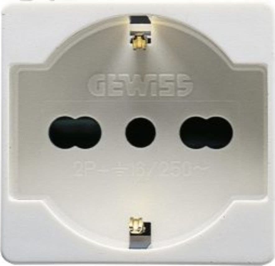 PRESA SCHUKO 2P+T 16A SERIE GEWISS SYSTEM COLORE BIANCO