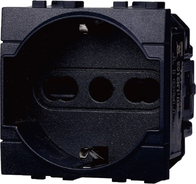 PRESA SCHUKO 2P+T 16A Comp. Living