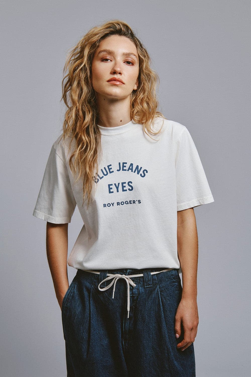 Roy Roger's x Eva Herzigova t-shirt donna bianca stampa Blue Jeans Eyes cotone regular fit newfp in T-shirt Broadway Red - Barletta, commercioVirtuoso.it