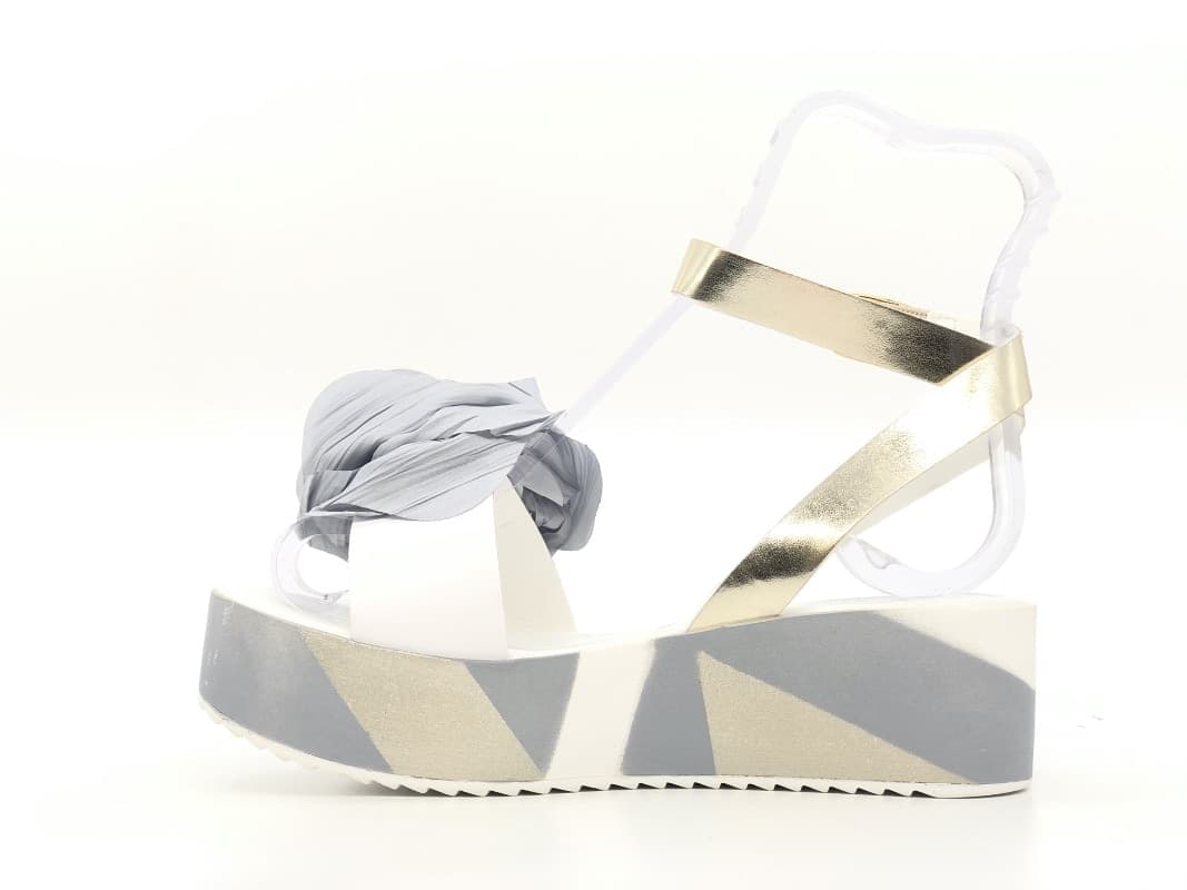 CAFNOIR Sandalo donna grigio chiaro con fiore decorativo in Sandali moda Calzature Durello - Agna, commercioVirtuoso.it