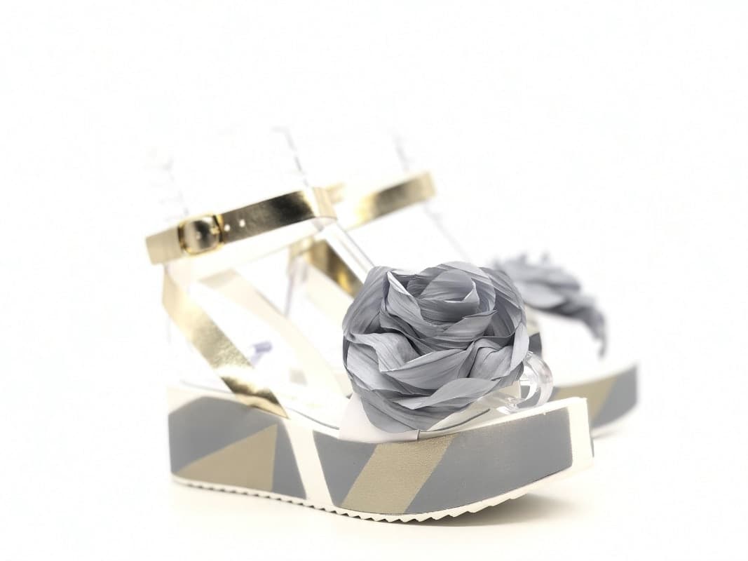CAFNOIR Sandalo donna grigio chiaro con fiore decorativo in Sandali moda Calzature Durello - Agna, commercioVirtuoso.it