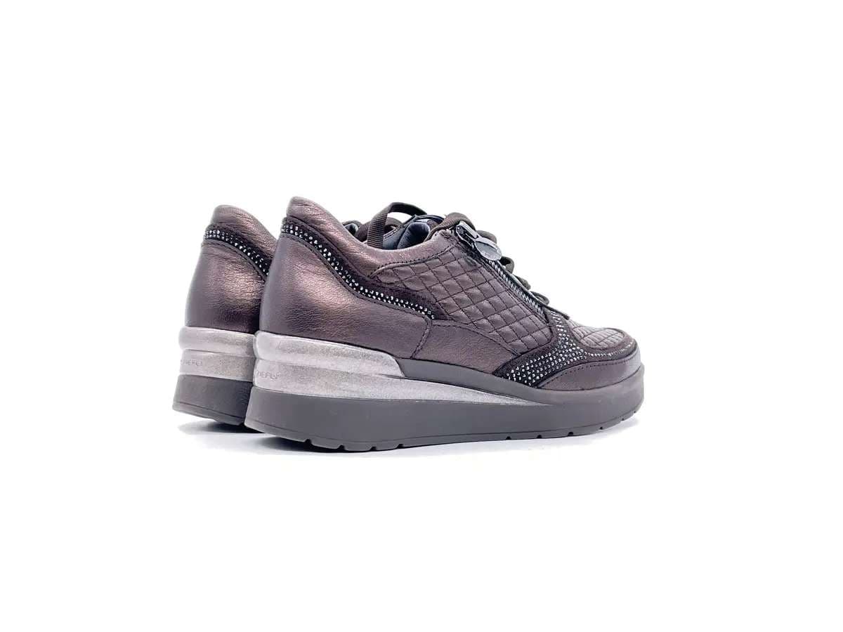 Stonefly Sneakers donna CREAM 47 marrone laminato con zip 219953 410 in Sneaker casual Calzature Durello - Agna, commercioVirtuoso.it
