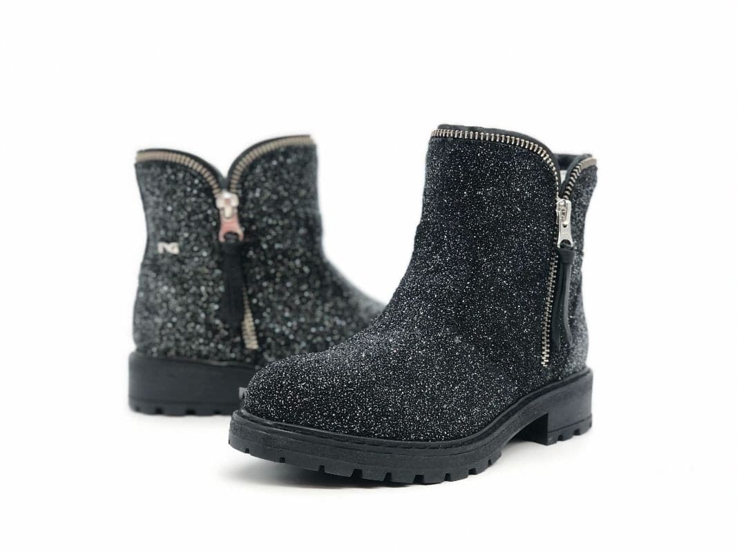 NERO GIARDINI Stivaletto bambina nero glitter in pelle in Stivali Calzature Durello - Agna, commercioVirtuoso.it