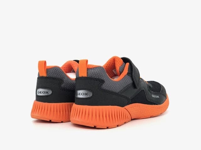 GEOX Sneakers bambino J SVETH B. A black orange in Sneaker casual Calzature Durello - Agna, commercioVirtuoso.it