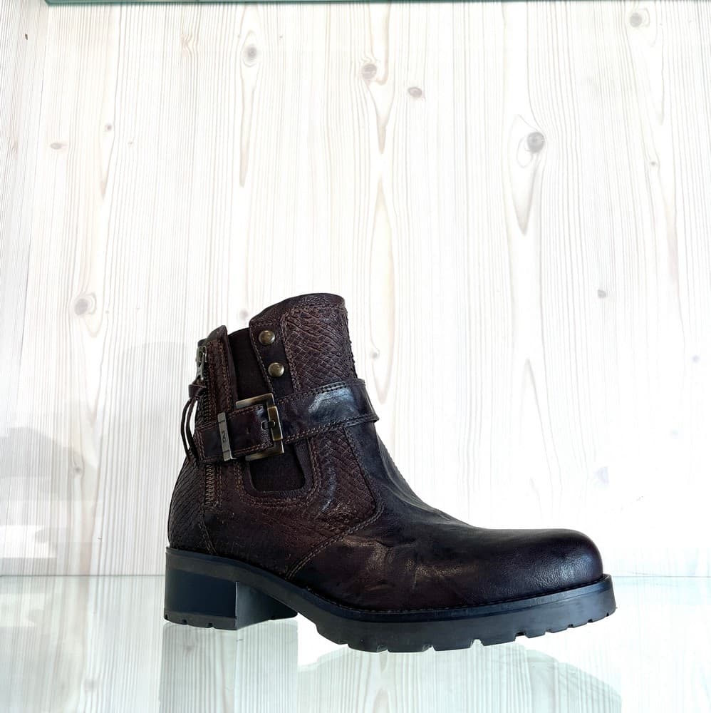 NERO GIARDINI Tronchetto donna A719894D 300 in Stivali Calzature Durello - Agna, commercioVirtuoso.it
