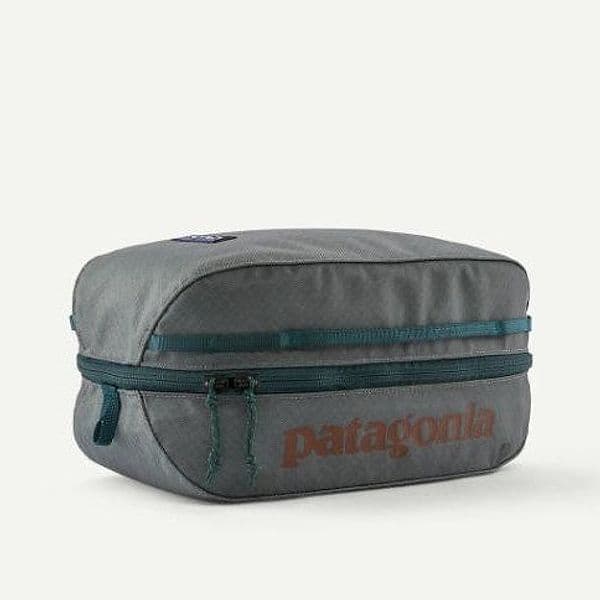 Borsa Patagonia Black Hole 6L Grey in Borsoni Glad Store - Genova, commercioVirtuoso.it