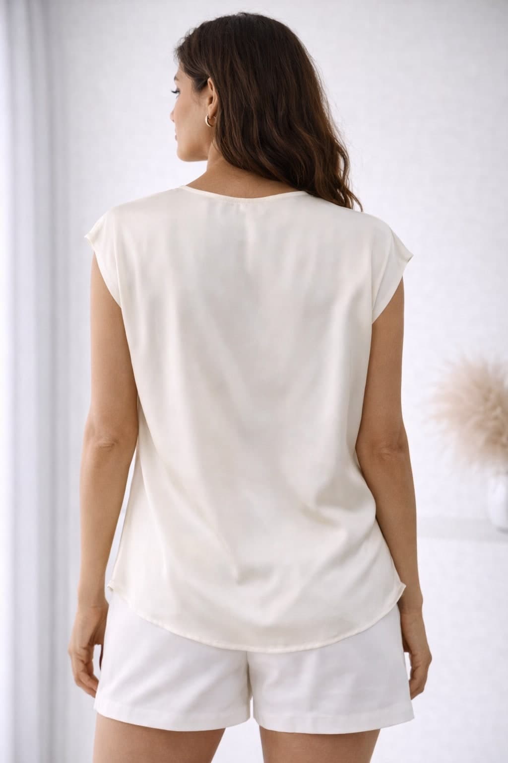 Blusa in raso con bottoni - 3