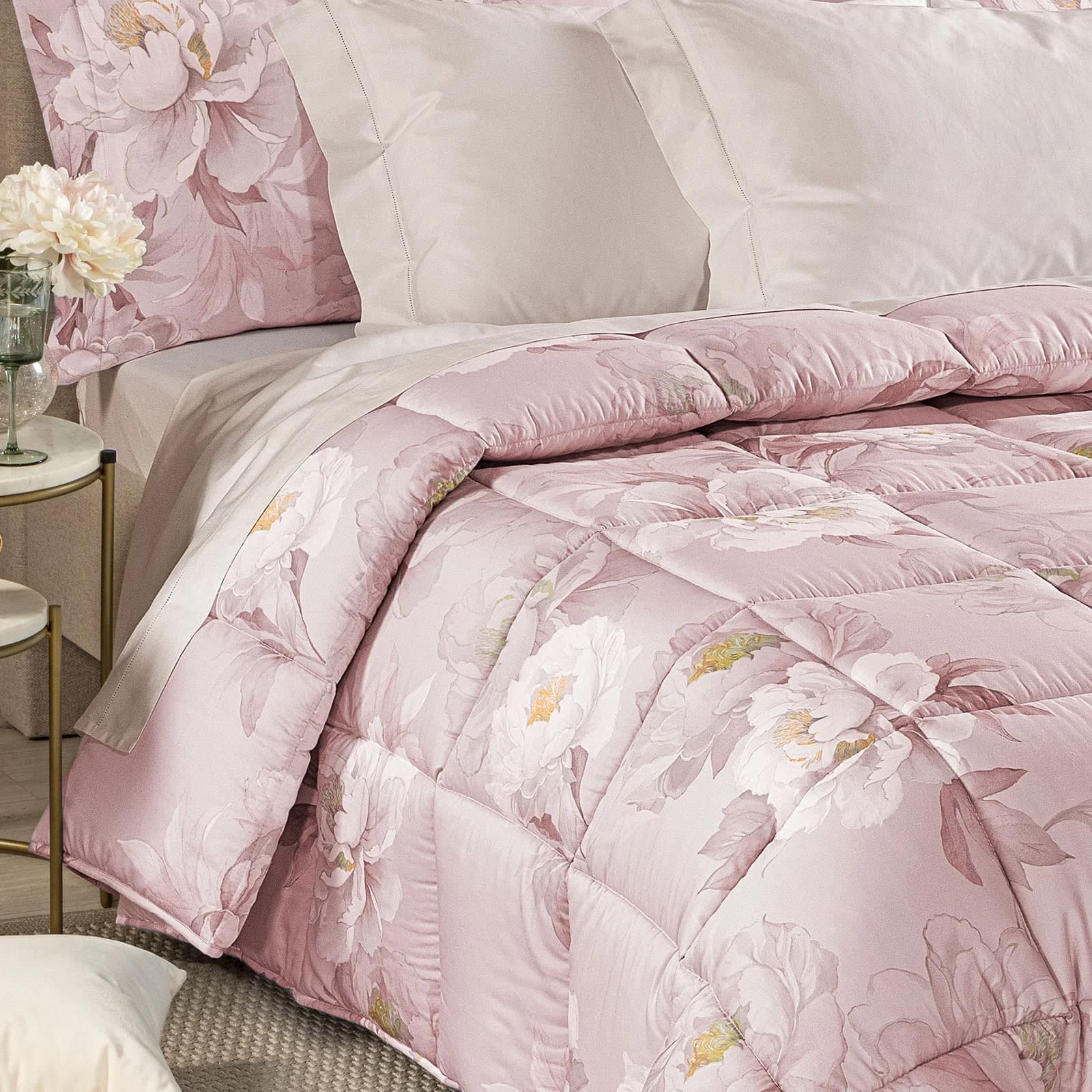Trapunta Eloise ! Caleffi Dreaming: Raso di Cotone Rosa, Lusso e Romanticismo per il Tuo Letto in prodotto Anastasi - Marsala, commercioVirtuoso.it