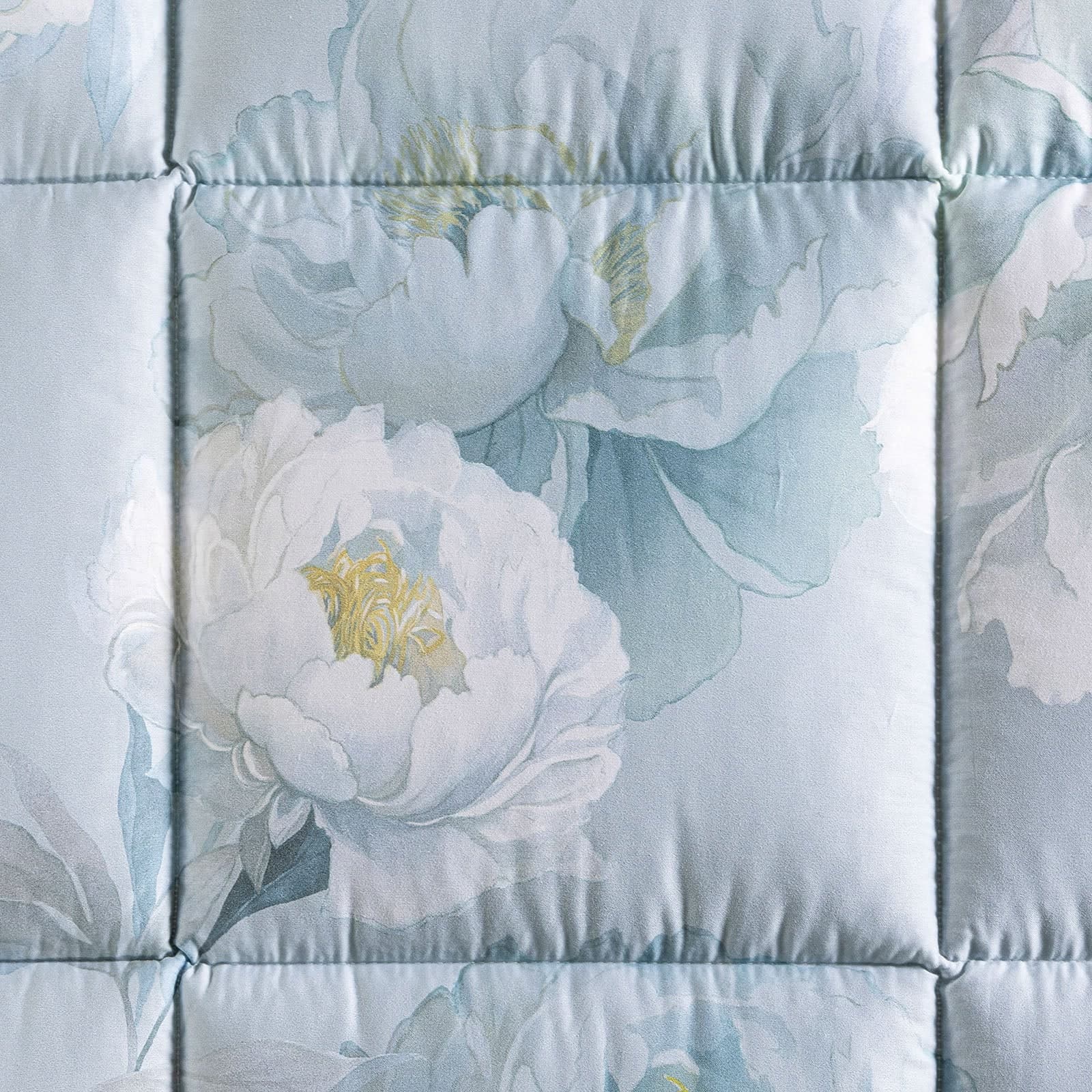 Trapunta Eloise ! Caleffi Dreaming: Raso di Cotone Rosa, Lusso e Romanticismo per il Tuo Letto in prodotto Anastasi - Marsala, commercioVirtuoso.it