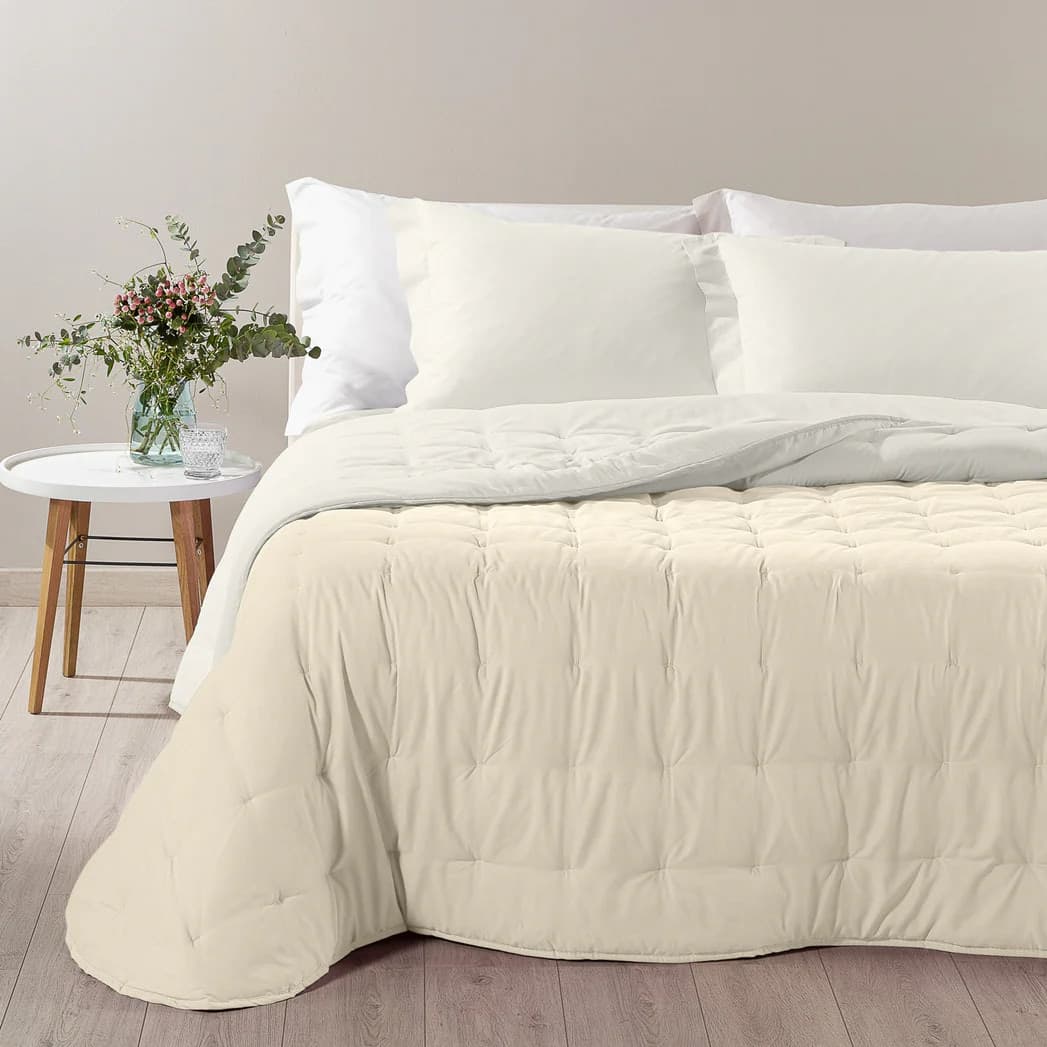 Calduccia Mia ! Caleffi Trapunta Microfibra Alta Qualità Peso Gr 200 MQ. medio mezza stagione in Coperte Anastasi - Marsala, commercioVirtuoso.it