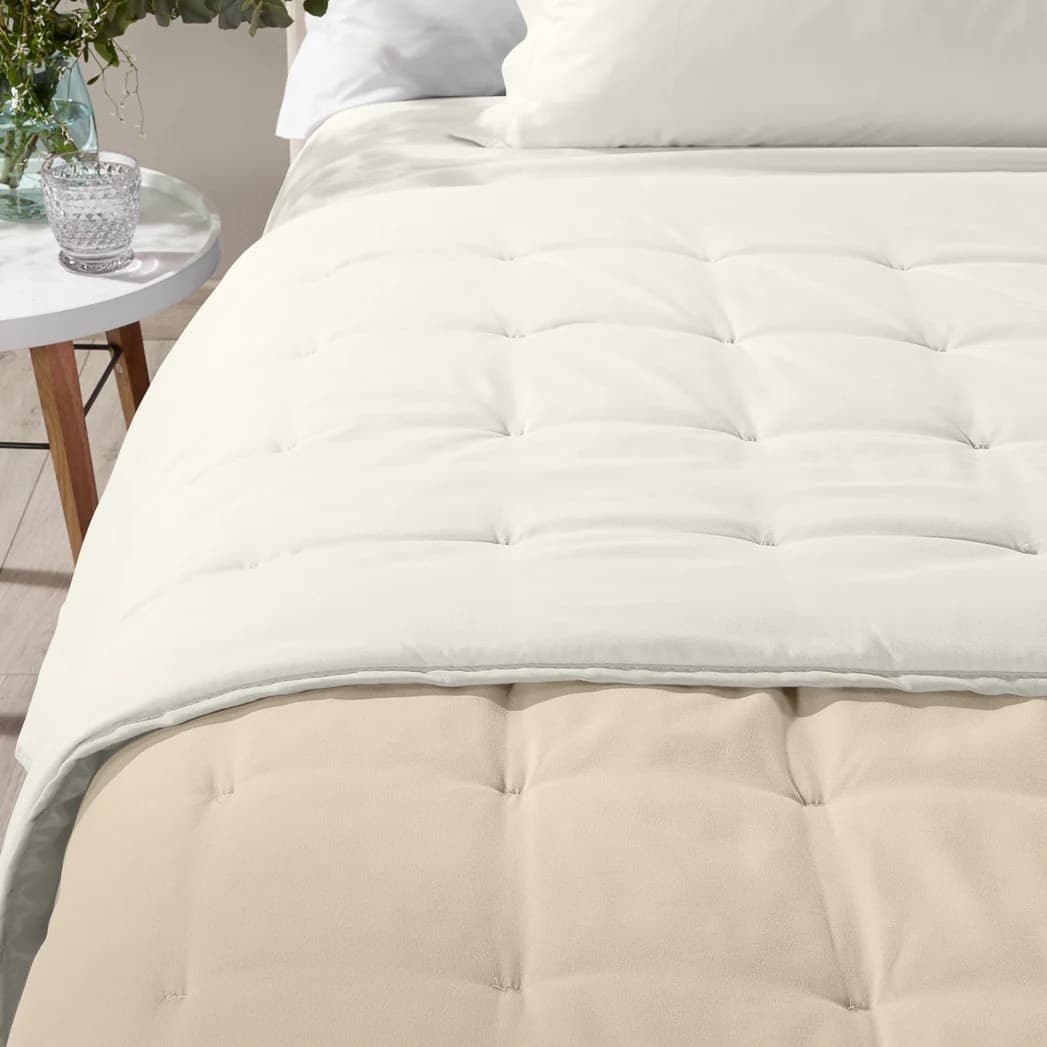 Calduccia Mia ! Caleffi Trapunta Microfibra Alta Qualità Peso Gr 200 MQ. medio mezza stagione in Coperte Anastasi - Marsala, commercioVirtuoso.it