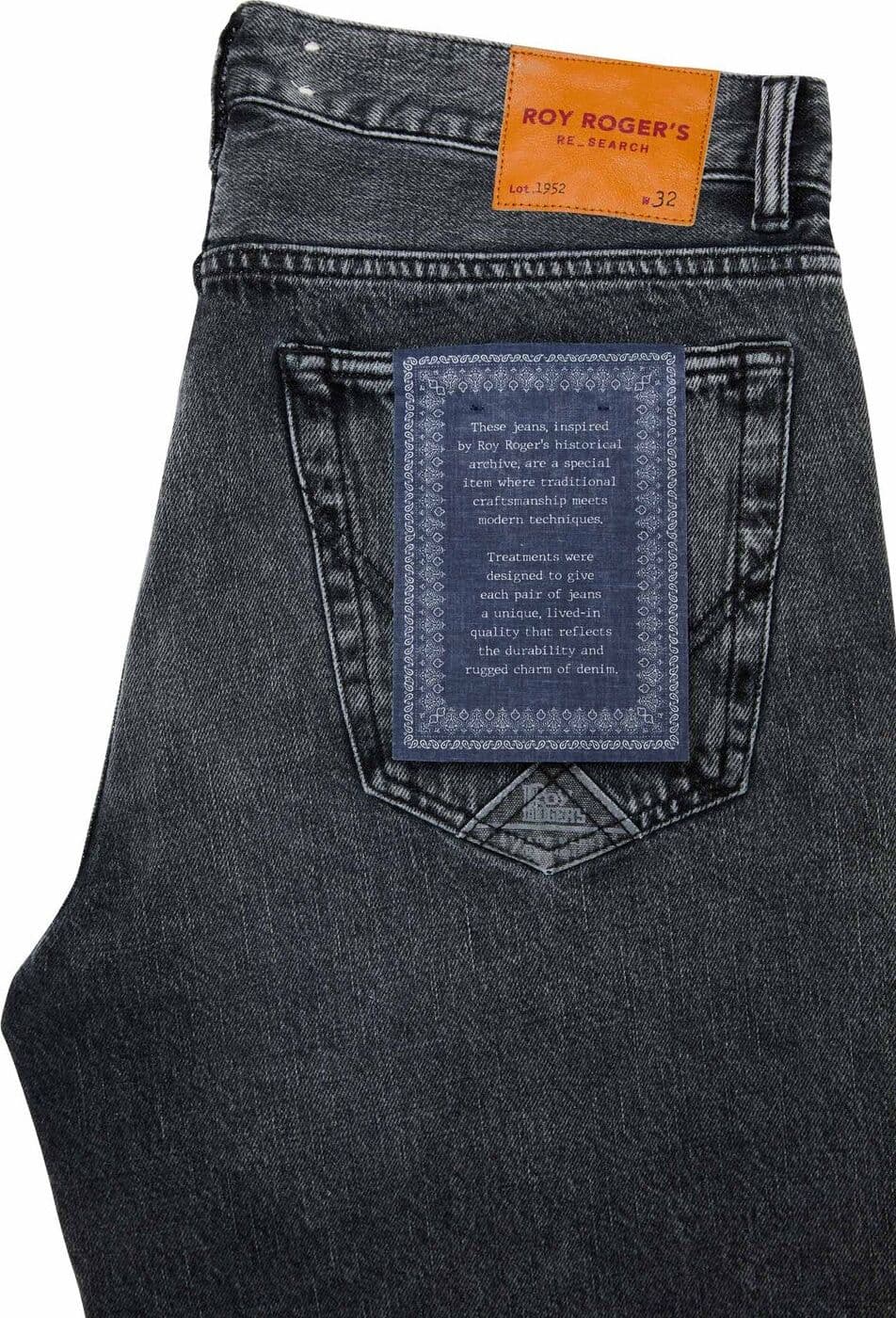 Roy Roger's Bermuda Uomo Cult Wide RE-SEARCH in Denim Nero Dalt Villa in Autocategorizzazione Broadway Red - Barletta, commercioVirtuoso.it