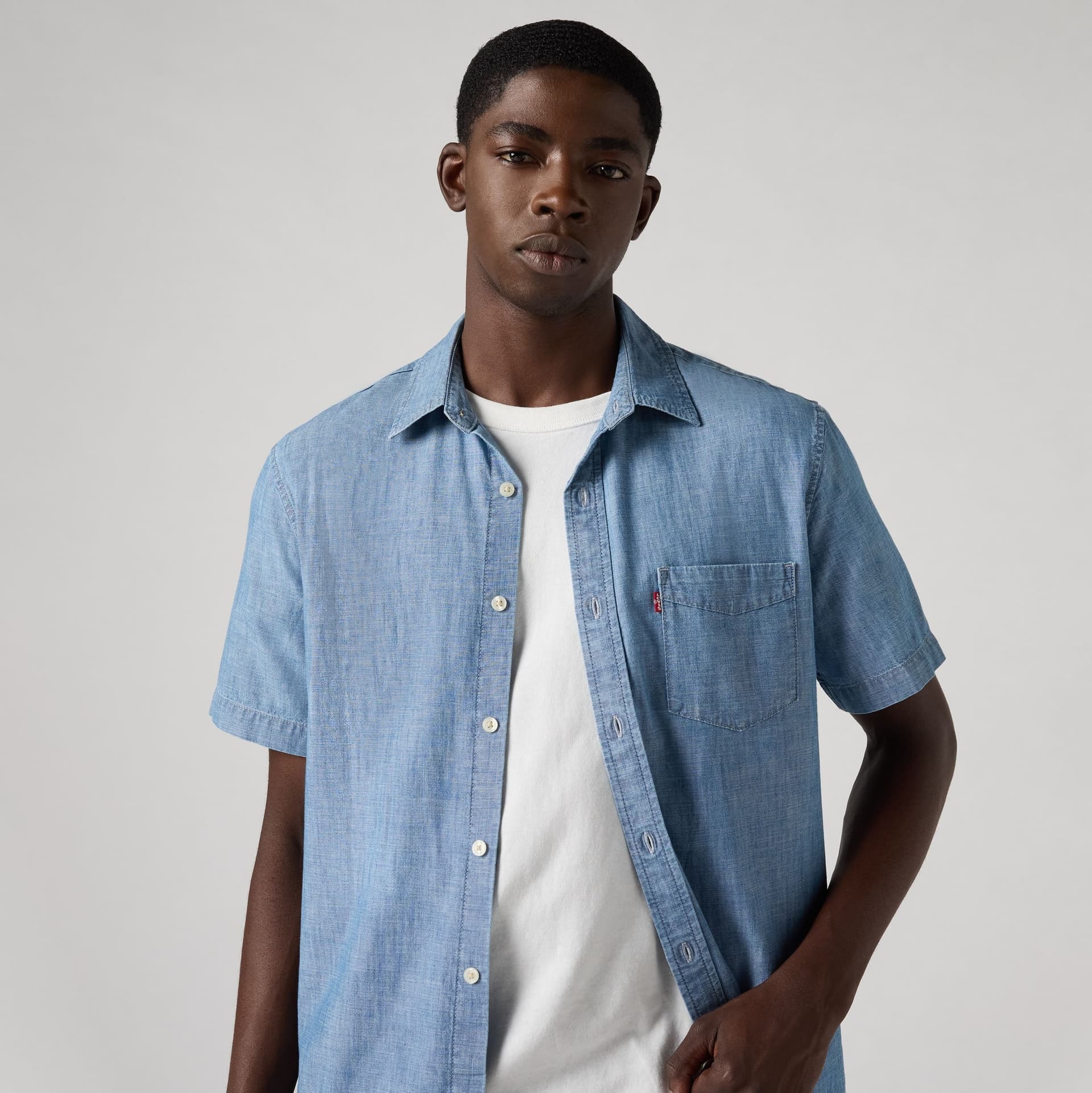 Levi's Camicia Uomo Sunset One Pocket Blu Chambray Manica Corta Cotone 866240062 newfp in Camicie casual Broadway Red - Barletta, commercioVirtuoso.it