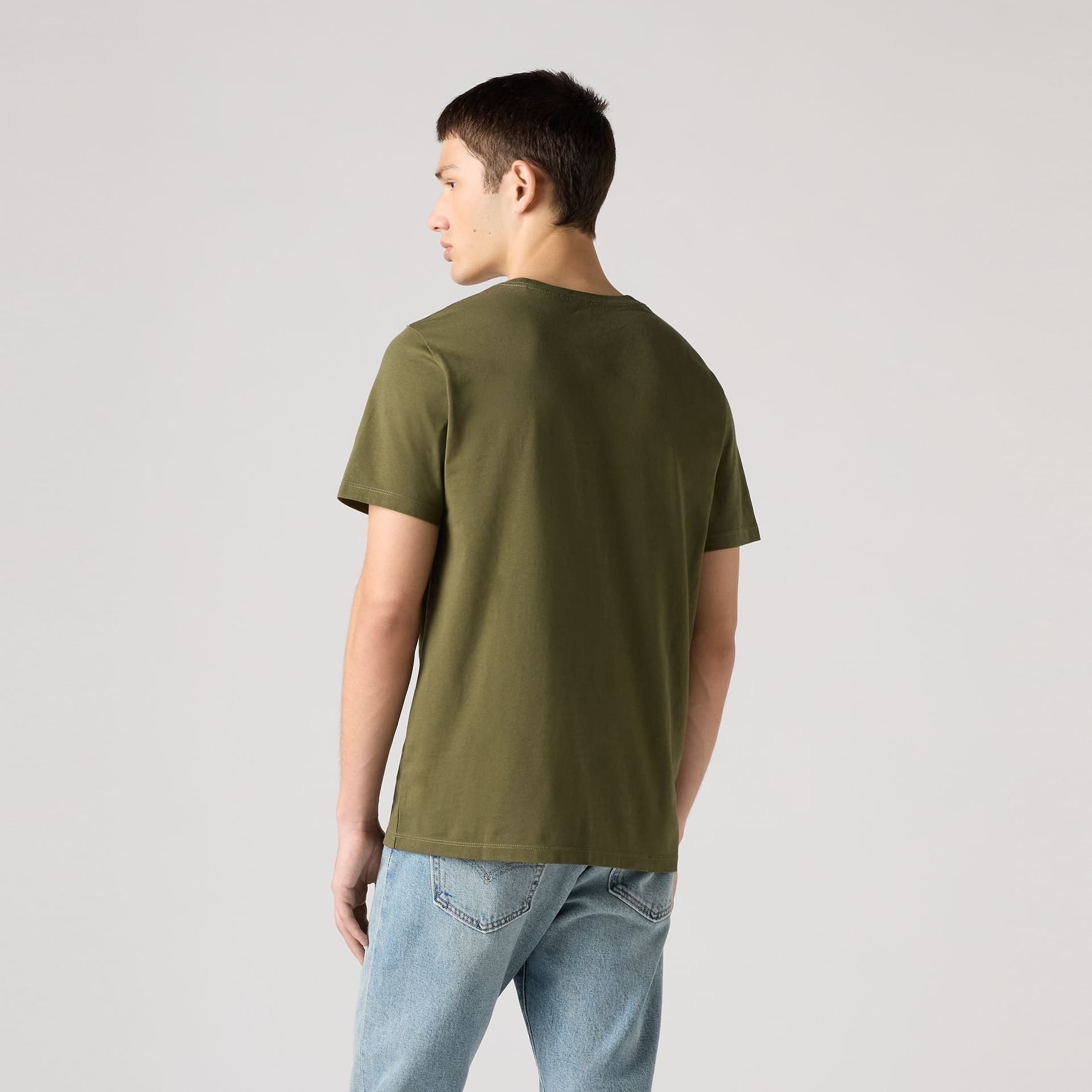 Levi's T-Shirt Uomo Original HM Tee in Cotone Verde Olive Night Regular Fit in T-shirt Broadway Red - Barletta, commercioVirtuoso.it