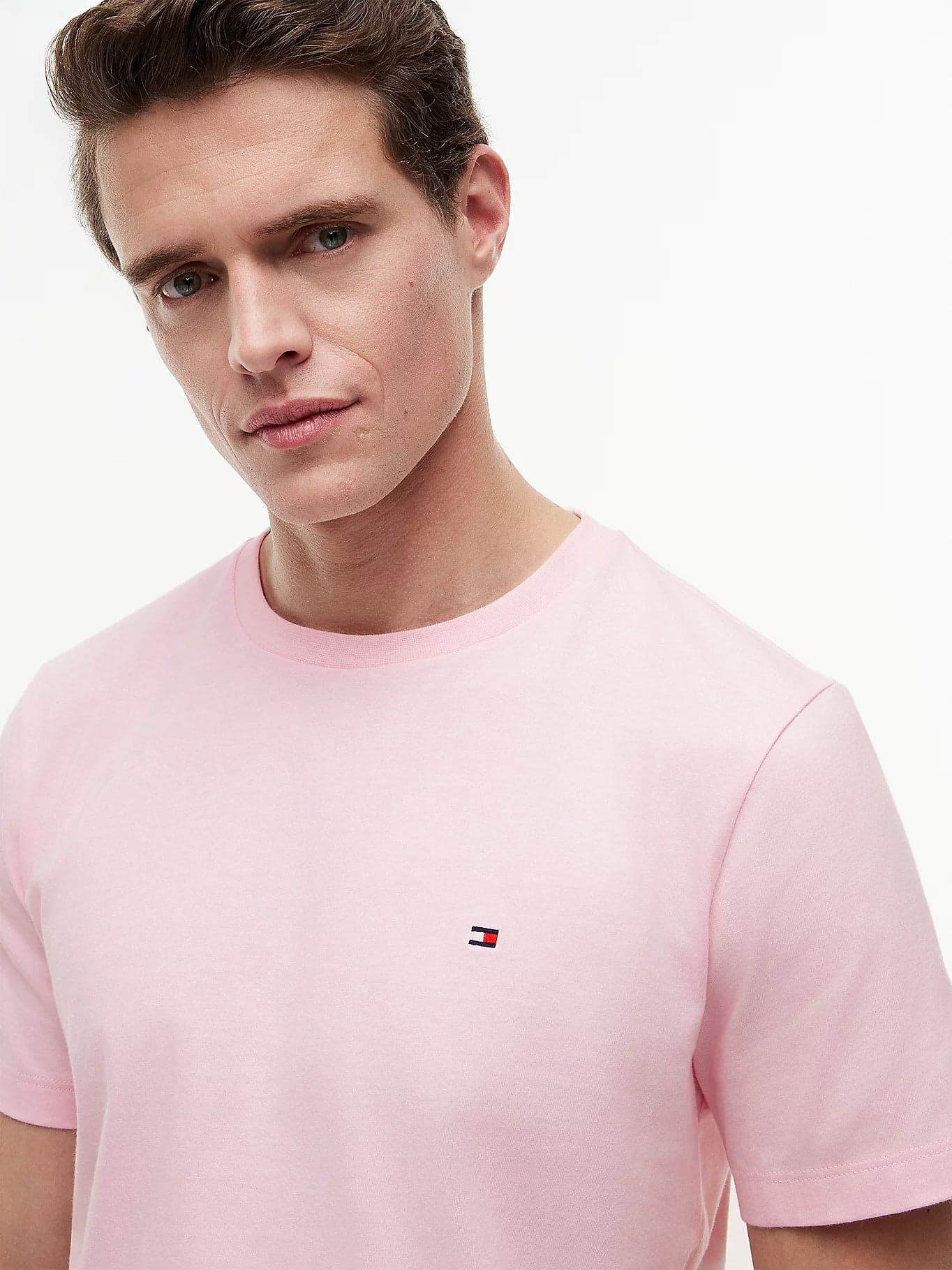 Tommy Hilfiger T-shirt uomo in cotone rosa con bandierina ricamata regular fit in T-shirt Broadway Red - Barletta, commercioVirtuoso.it