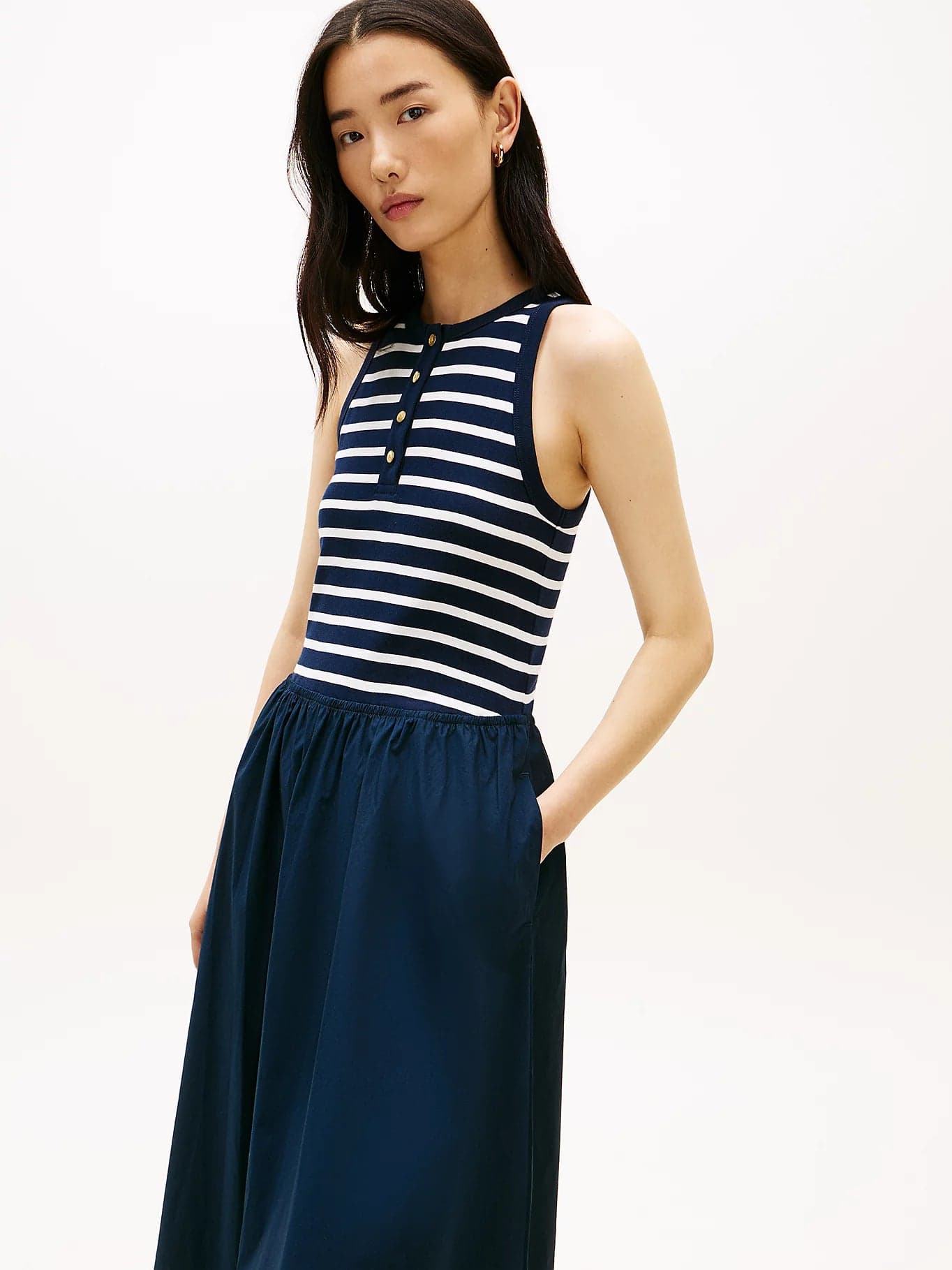 Tommy Hilfiger abito lungo donna in cotone smanicato con bottoni dorati in Casual Broadway Red - Barletta, commercioVirtuoso.it