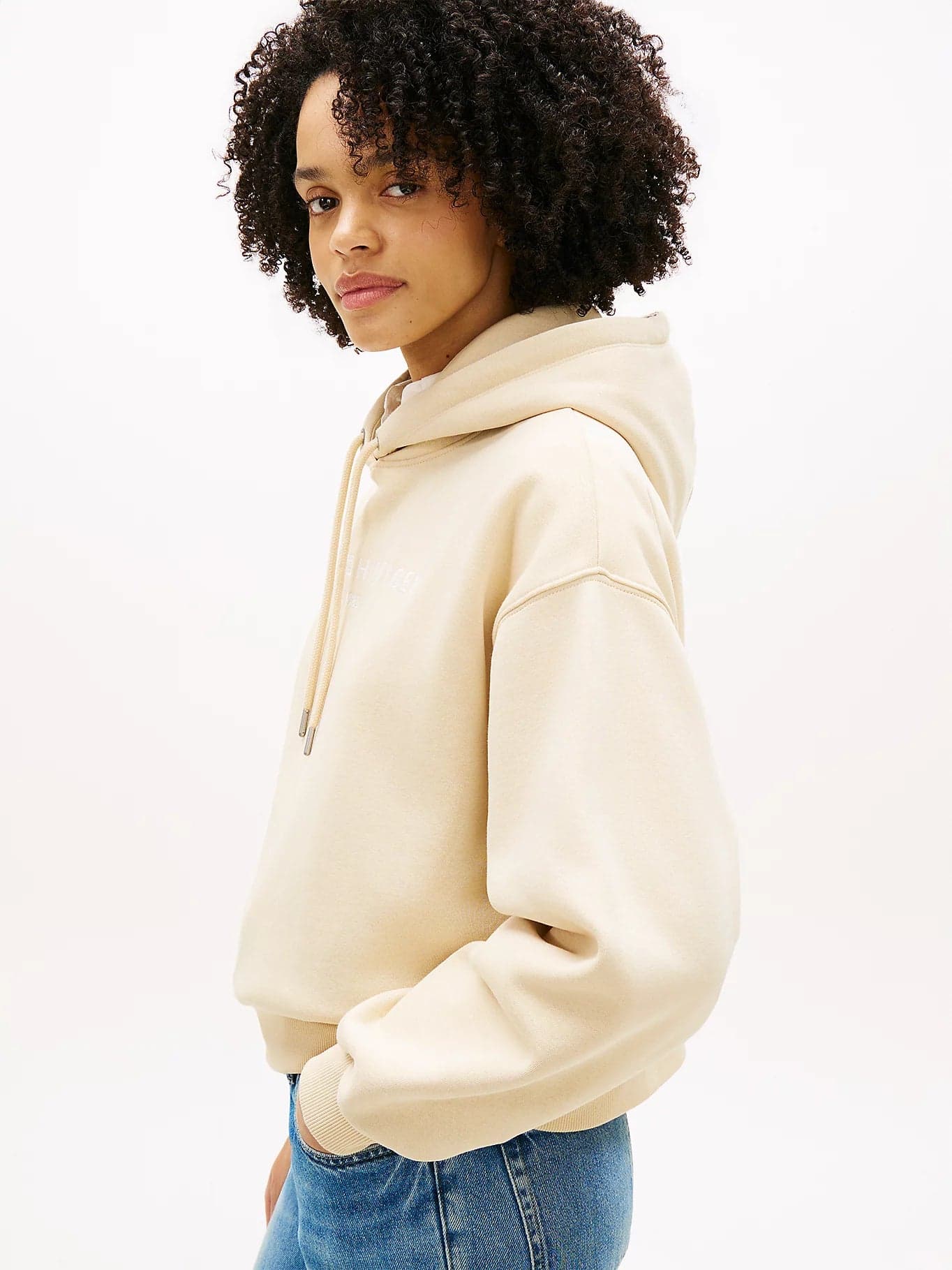 Tommy Hilfiger felpa donna con cappuccio beige con logo relaxed fit in Felpe con cappuccio Broadway Red - Barletta, commercioVirtuoso.it
