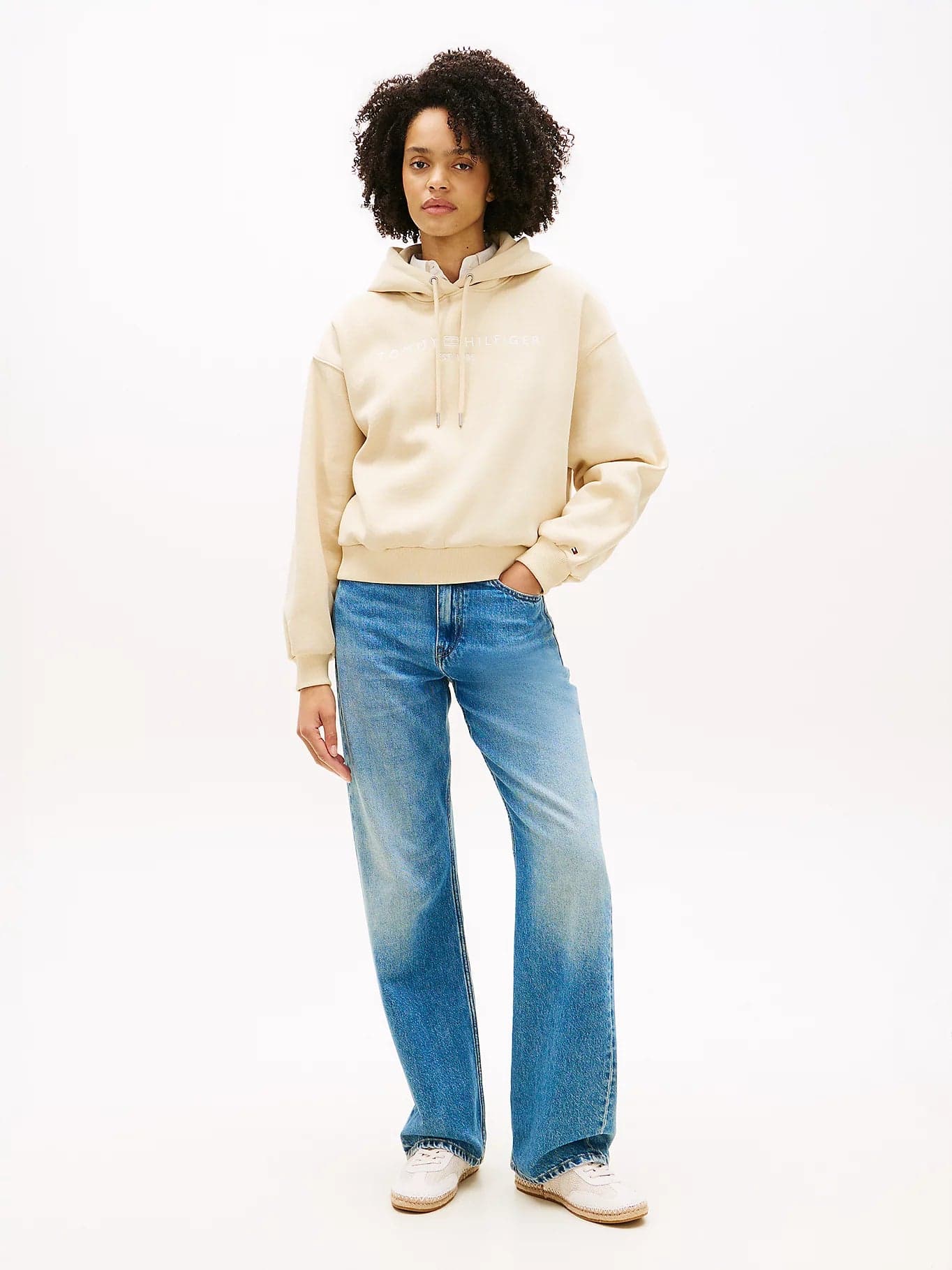 Tommy Hilfiger felpa donna con cappuccio beige con logo relaxed fit in Felpe con cappuccio Broadway Red - Barletta, commercioVirtuoso.it