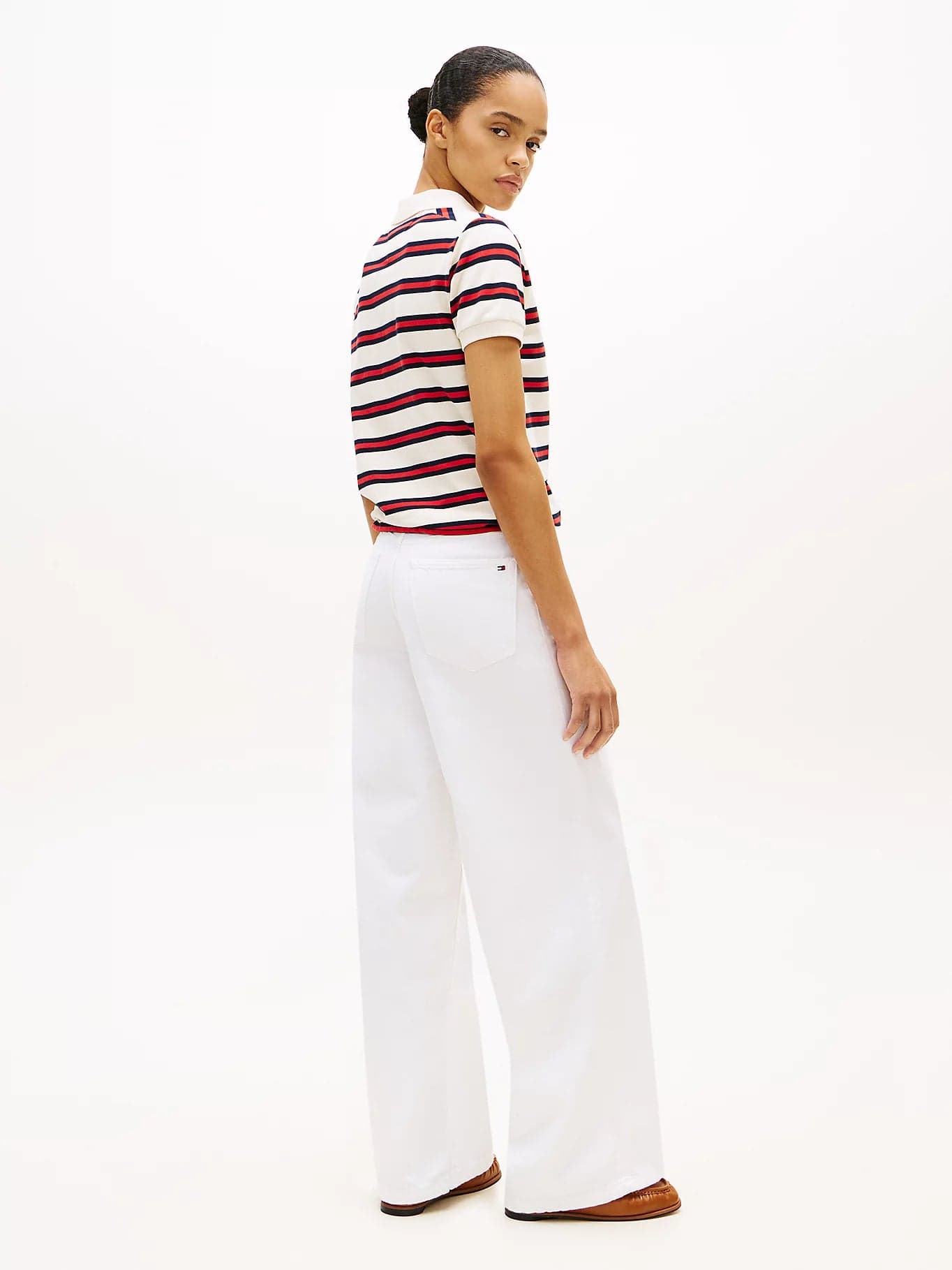 Tommy Hilfiger polo donna a righe in piqué di cotone stretch con laccetti regular fit in Polo Broadway Red - Barletta, commercioVirtuoso.it
