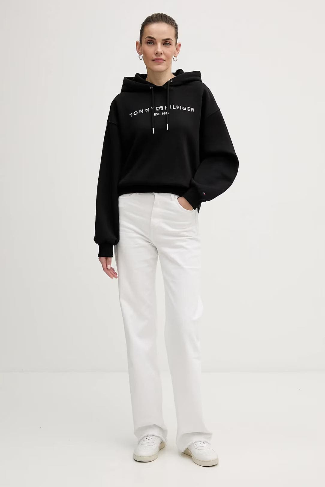 Tommy Hilfiger felpa donna con cappuccio nera con logo relaxed fit in Felpe senza cappuccio Broadway Red - Barletta, commercioVirtuoso.it