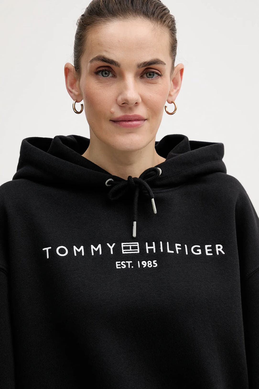 Tommy Hilfiger felpa donna con cappuccio nera con logo relaxed fit in Felpe senza cappuccio Broadway Red - Barletta, commercioVirtuoso.it