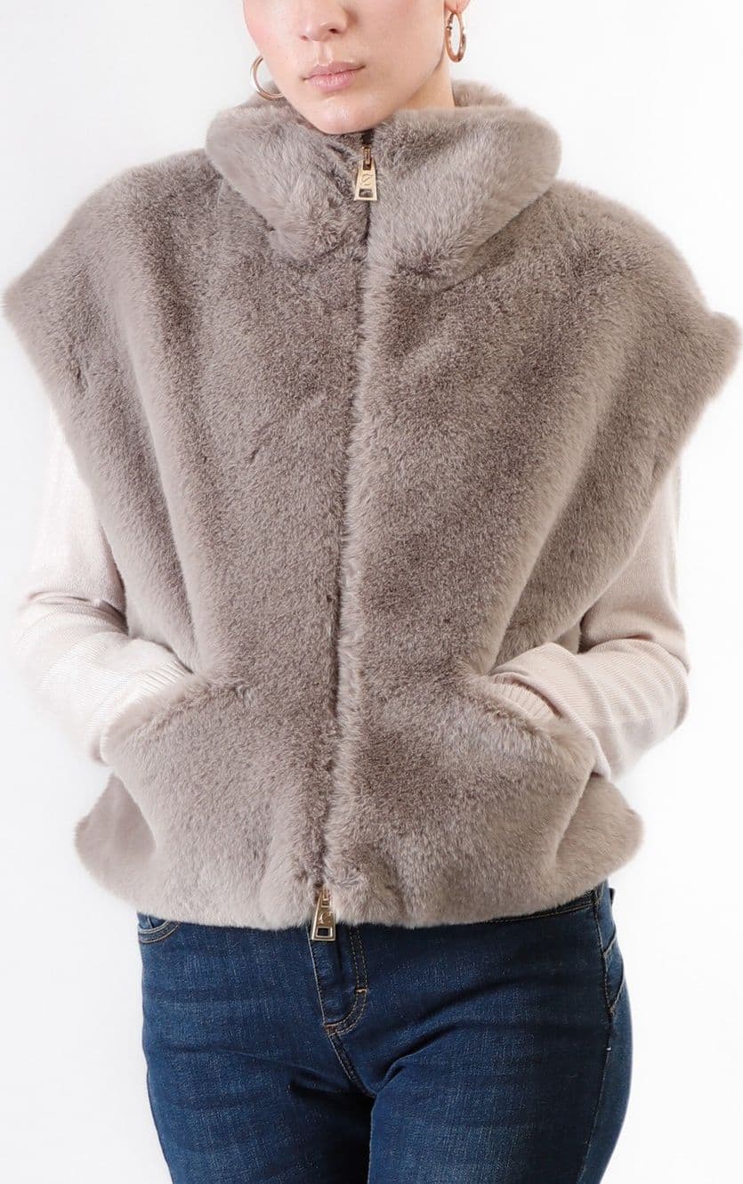 GILET IN SIMILPELLICCIA - 3