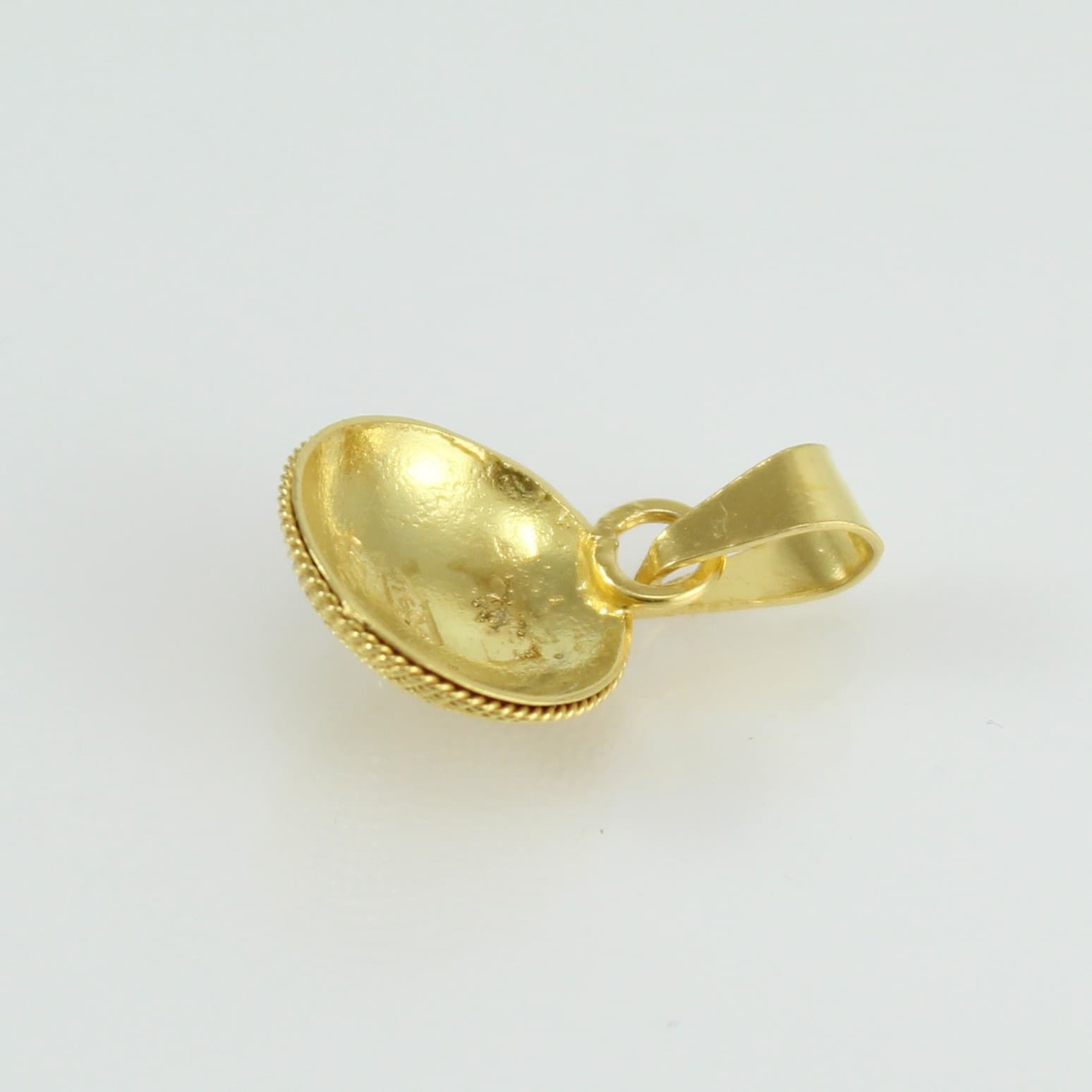 Ciondolo corbula oro giallo artigianato sardo 11mm - 4