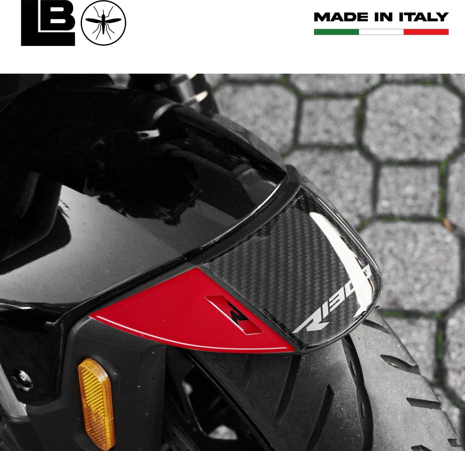 Adesivo Resinato Protezione 3D per Parafango compatibile con BMW R1300R - 21