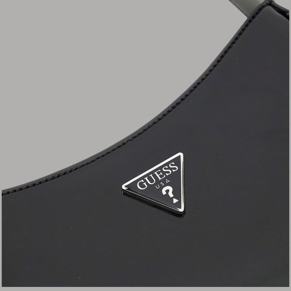 Guess borsa a spalla Arnela, finitura lucida, simil pelle elegante in Borse a tracolla Prodotti di Classe - Nocera Superiore, commercioVirtuoso.it