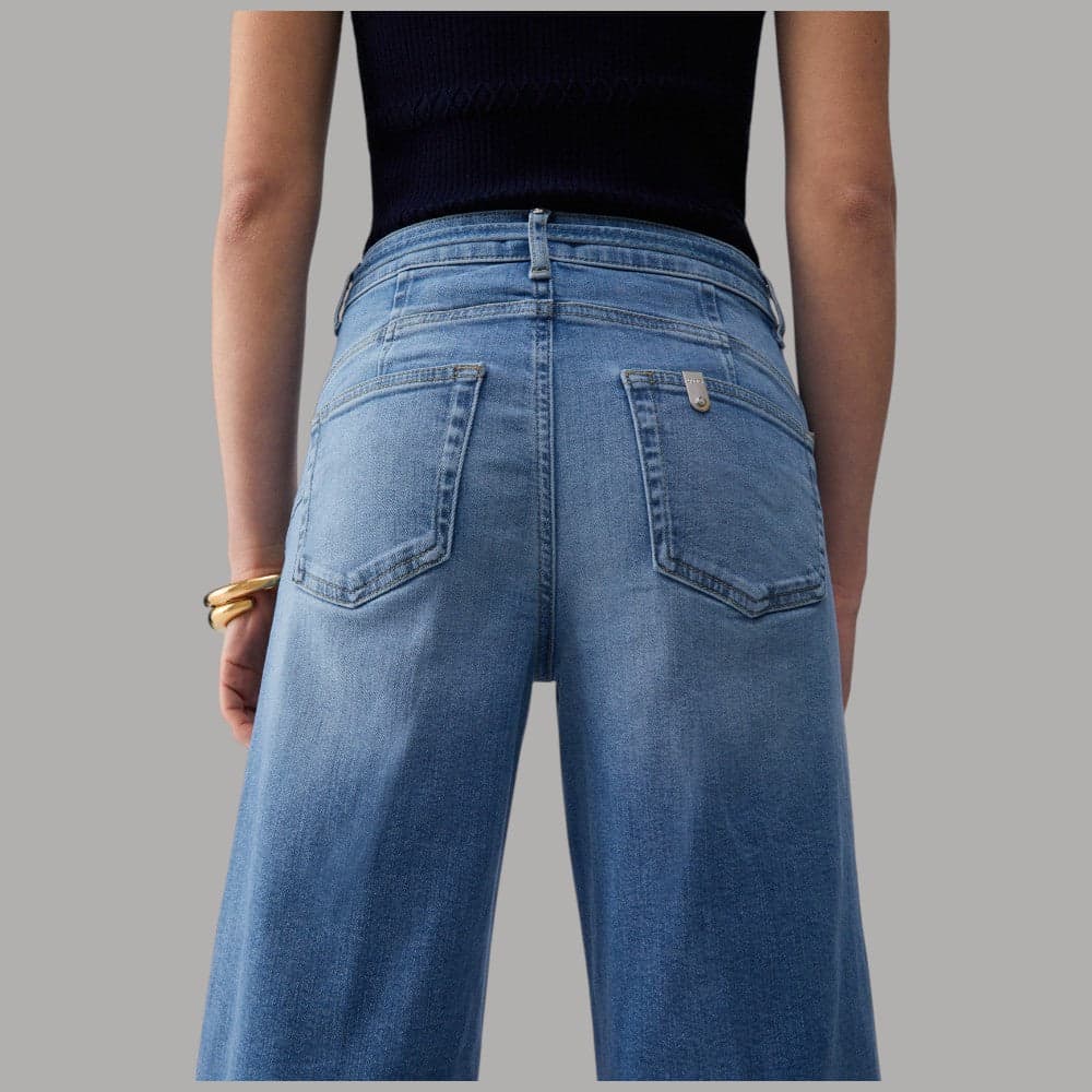 Liu Jo Jeans Flare Vita Alta con Cintura Logo Monogram in Jeans Prodotti di Classe - Nocera Superiore, commercioVirtuoso.it