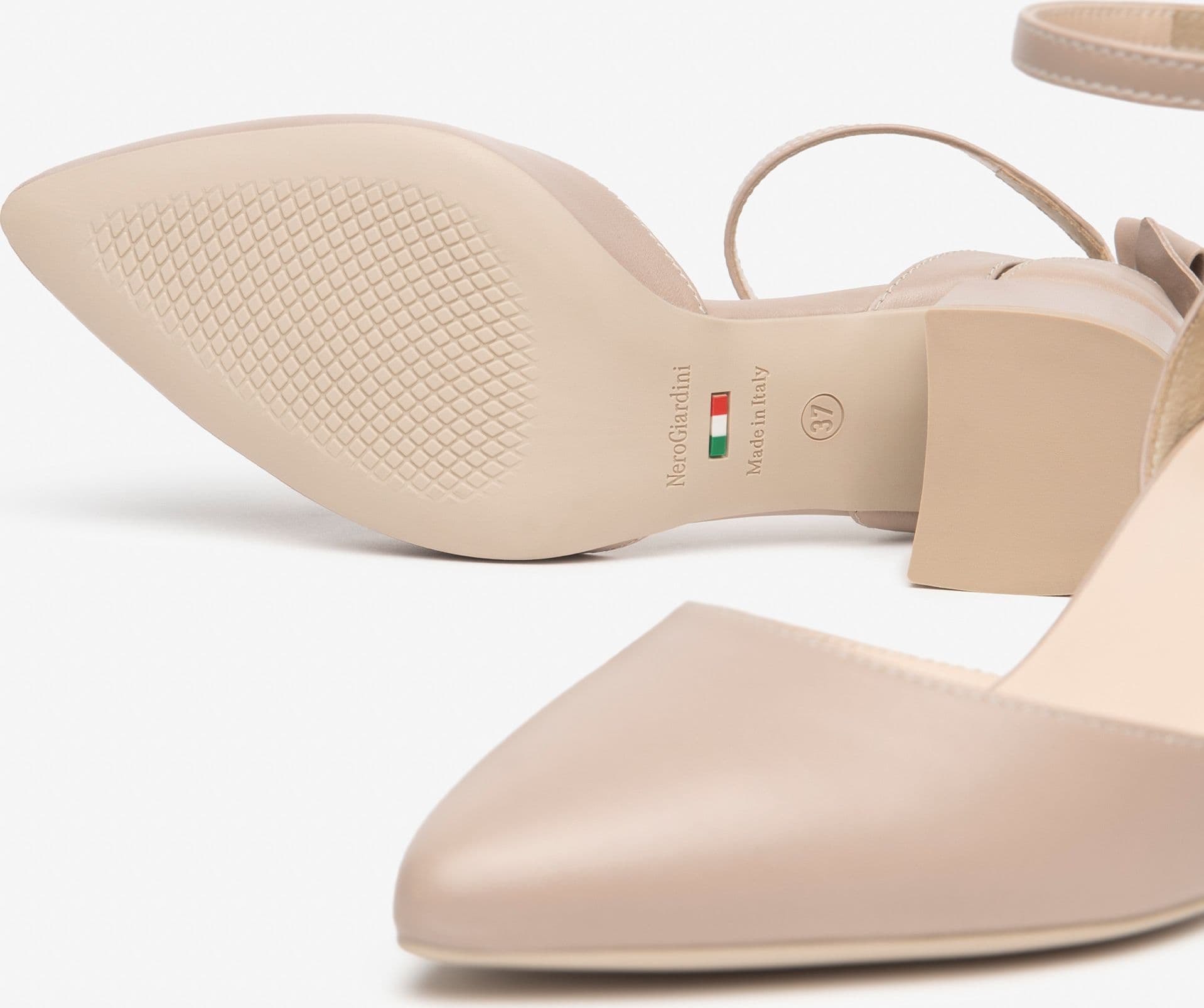 Nero Giardini décolleté in pelle col. femme con fiocco E612350D677 - 4