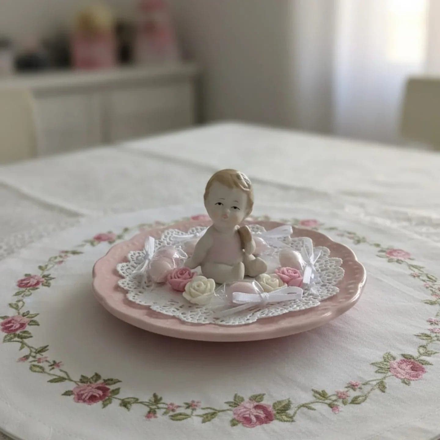 25 Pezzi Bomboniera Nascita Bimba Rosa in Porcellana Miledi 4421 - 2