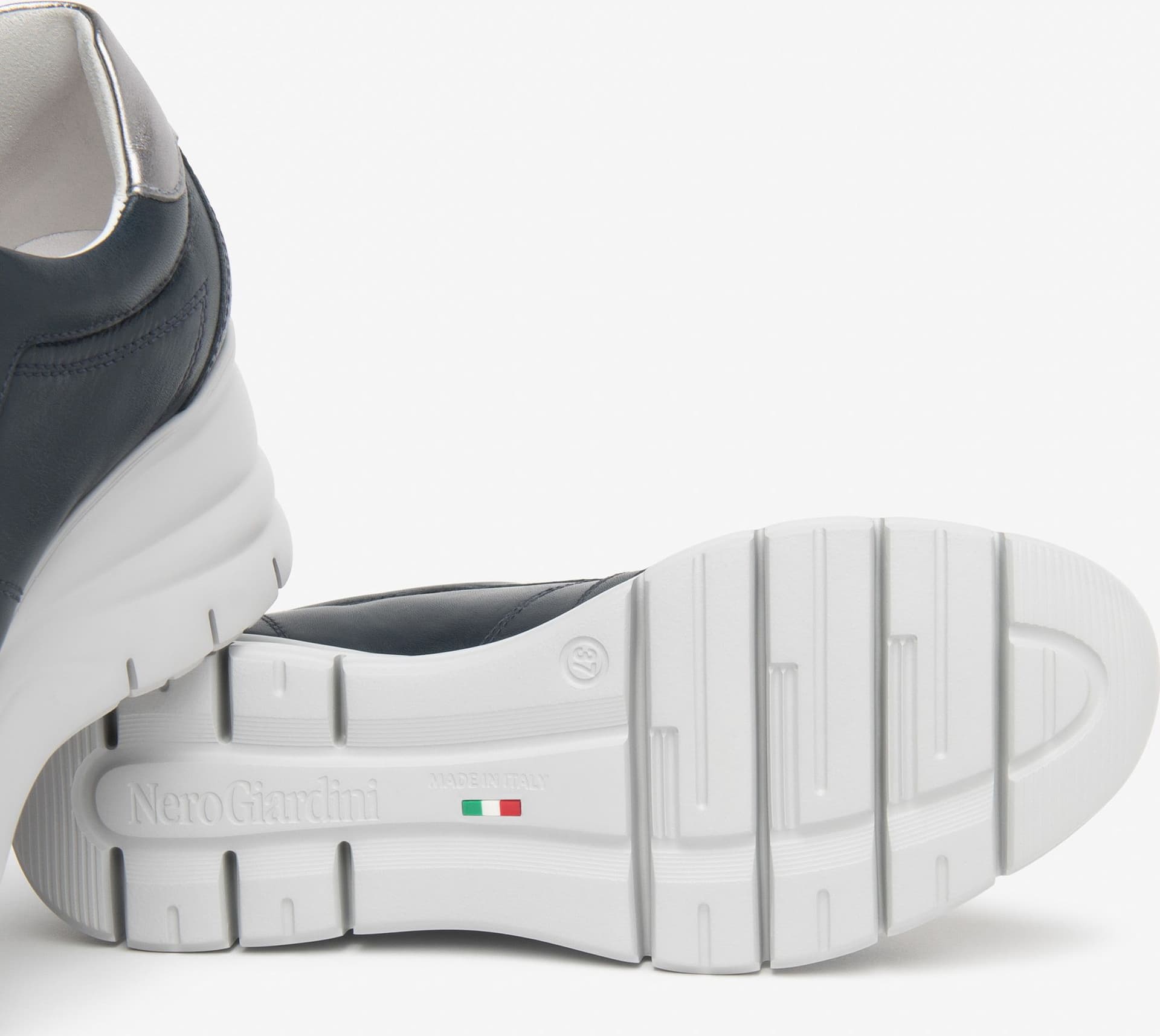 Nero Giardini sneakers donna in pelle blu E615221D200 - 4