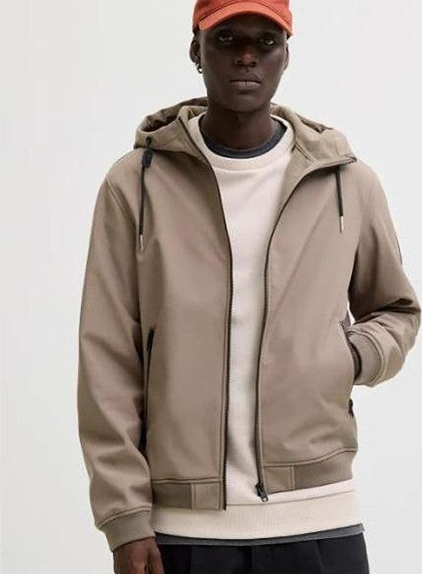 Giacca Jack & Jones Basic Softshell Beige in Ginevra Glad Store - Genova, commercioVirtuoso.it