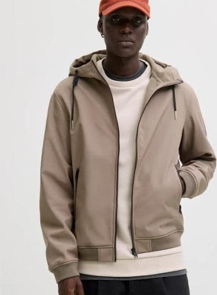 Giacca Jack & Jones Basic Softshell Beige in Ginevra Glad Store - Genova, commercioVirtuoso.it
