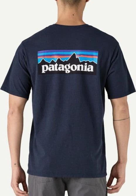 T-shirt Patagonia Logo Resp Navy in Ginevra Glad Store - Genova, commercioVirtuoso.it