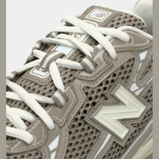 Scarpe sneakers New Balance U740 ASL WHITE in Ginevra Glad Store - Genova, commercioVirtuoso.it