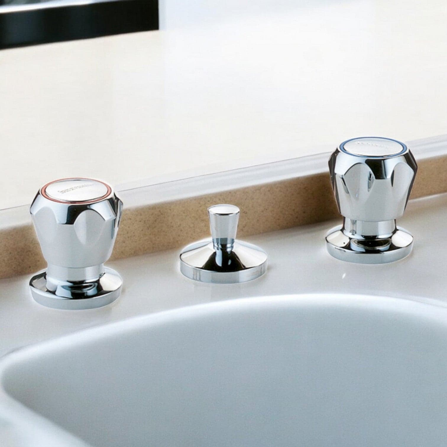 Rubinetto batteria completa bidet 3 fori con piletta - 2