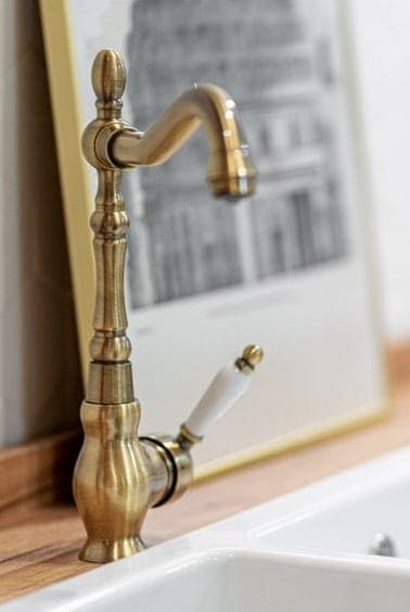 Rubinetto cucina monocomando bronzato con bocca a L girevole – aeratore e design elegante - 2