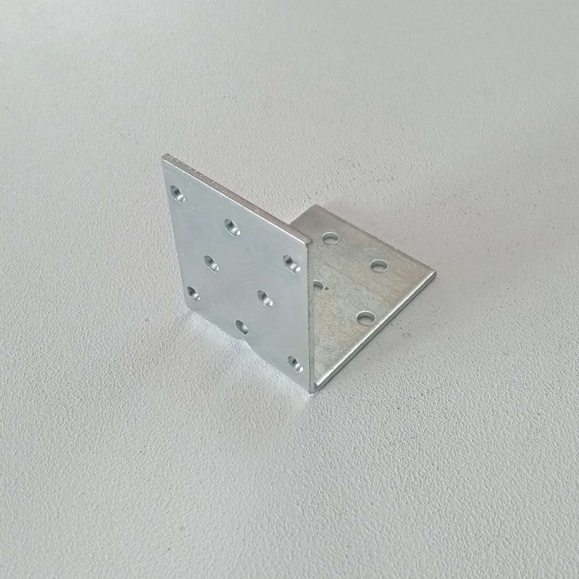 Squadretta di giunzione angolare 60x60x50mm - 5pz - 3