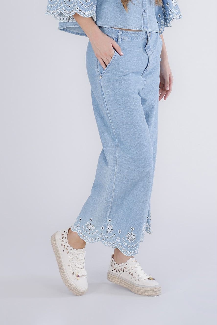 PANTALONE WIDE IN JEANS CON RICAMO AL FONDO - 3