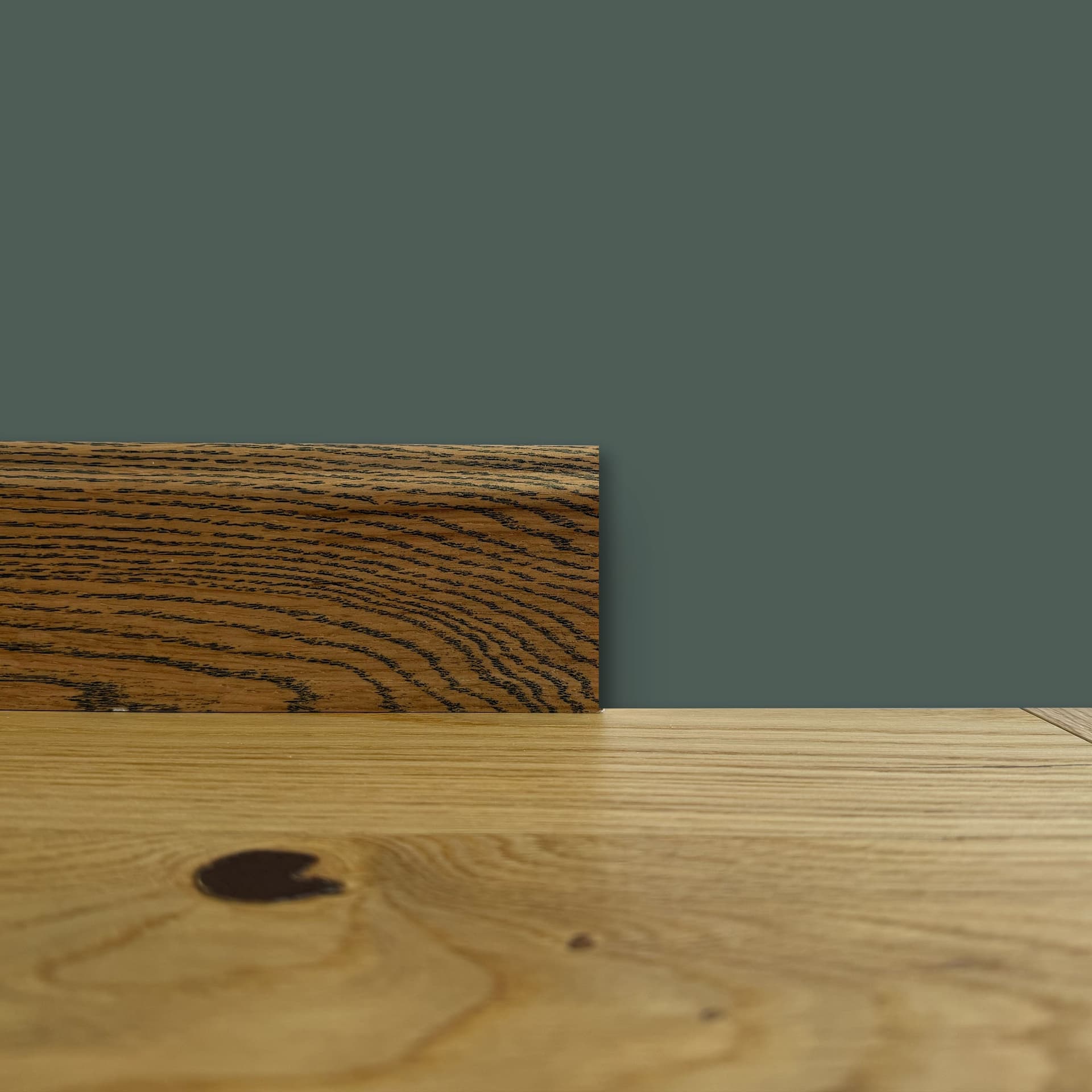 BATTISCOPA DUCALE in legno MASSELLO impiallacciato VERO LEGNO DI ROVERE CUOIO  80x15 verniciato opaco poro aperto (prezzo al metro) - 2