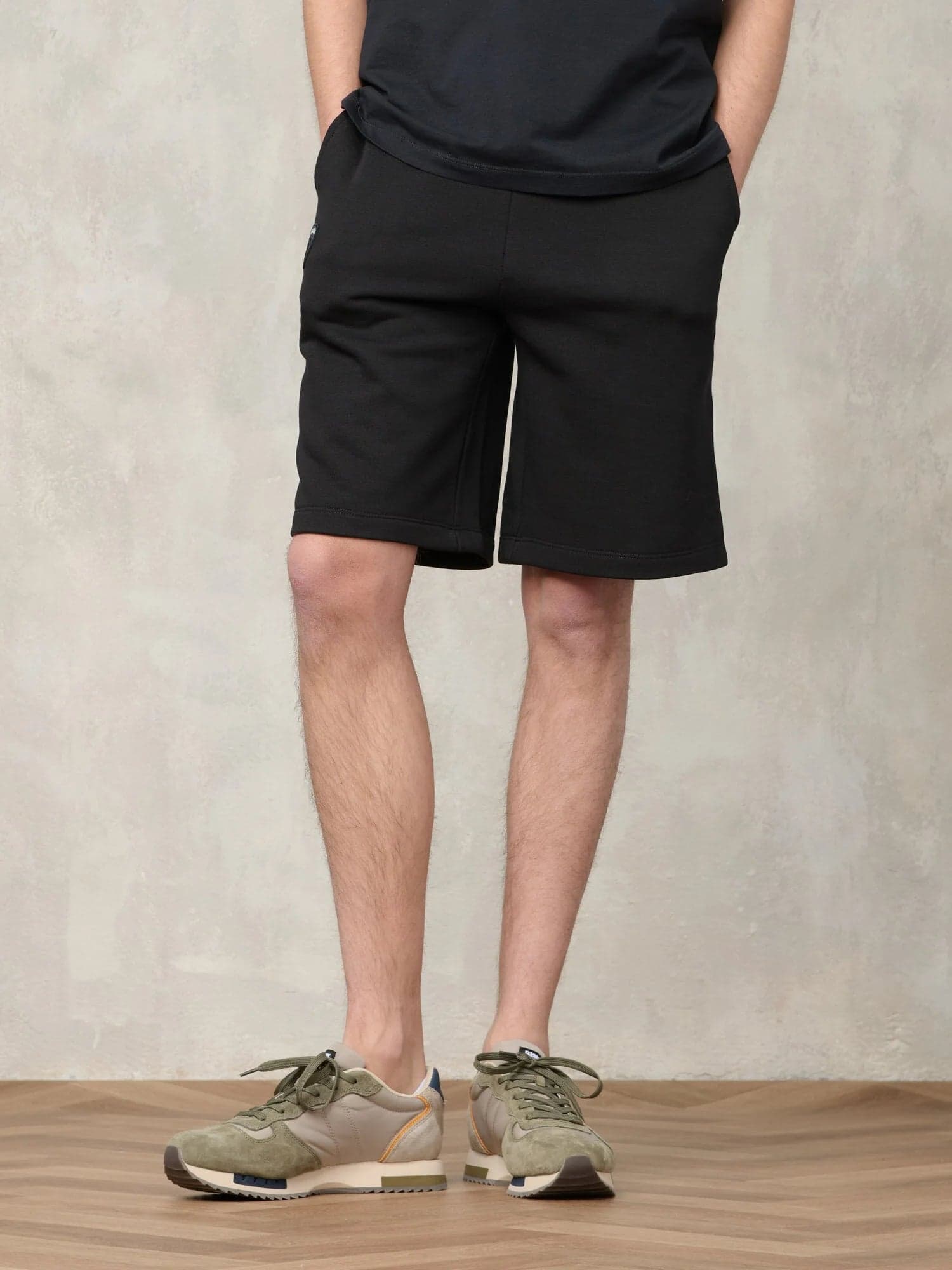 Bermuda Uomo Blauer Summer 26SBLUP05244 con coulisse e logo – Nero - 3