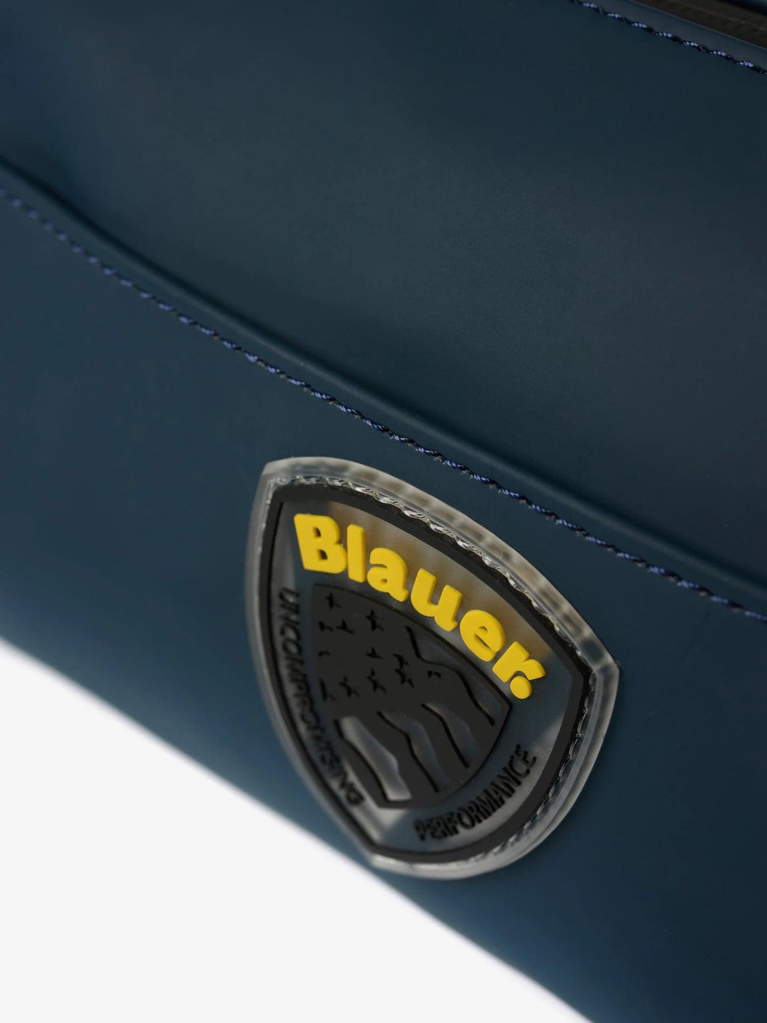 Blauer pochette uomo gommata con zip e laccetto da polso - 2