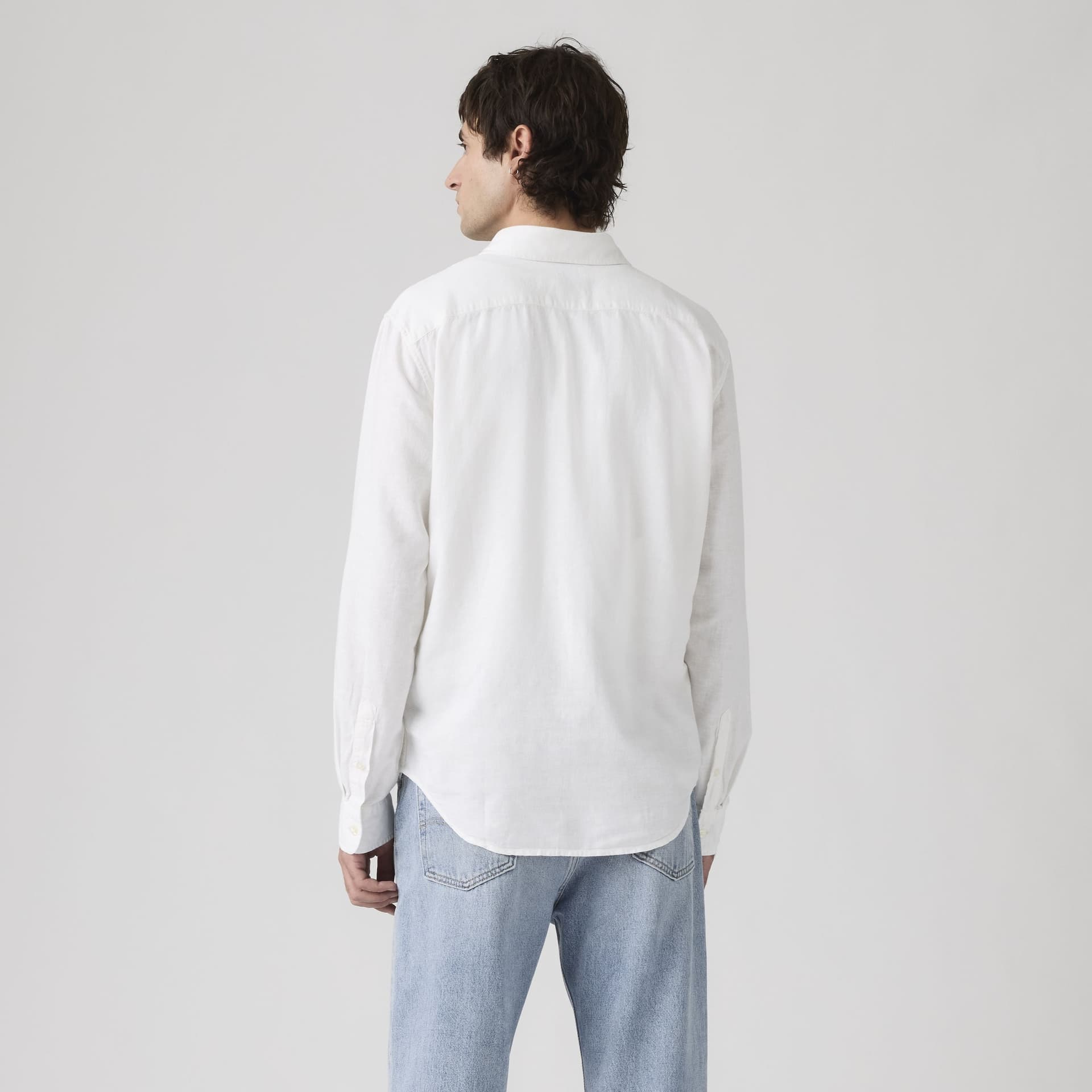 Camicia uomo Levi's Sunset Standard Fit con taschino in lino e viscosa ECOVERO bianca - 3